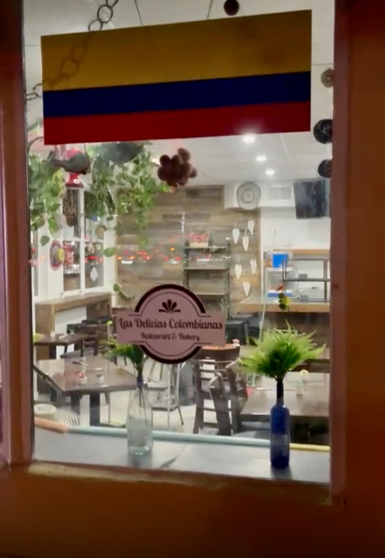 LAS DELICIAS RESTAURANT & BAKERY North Miami