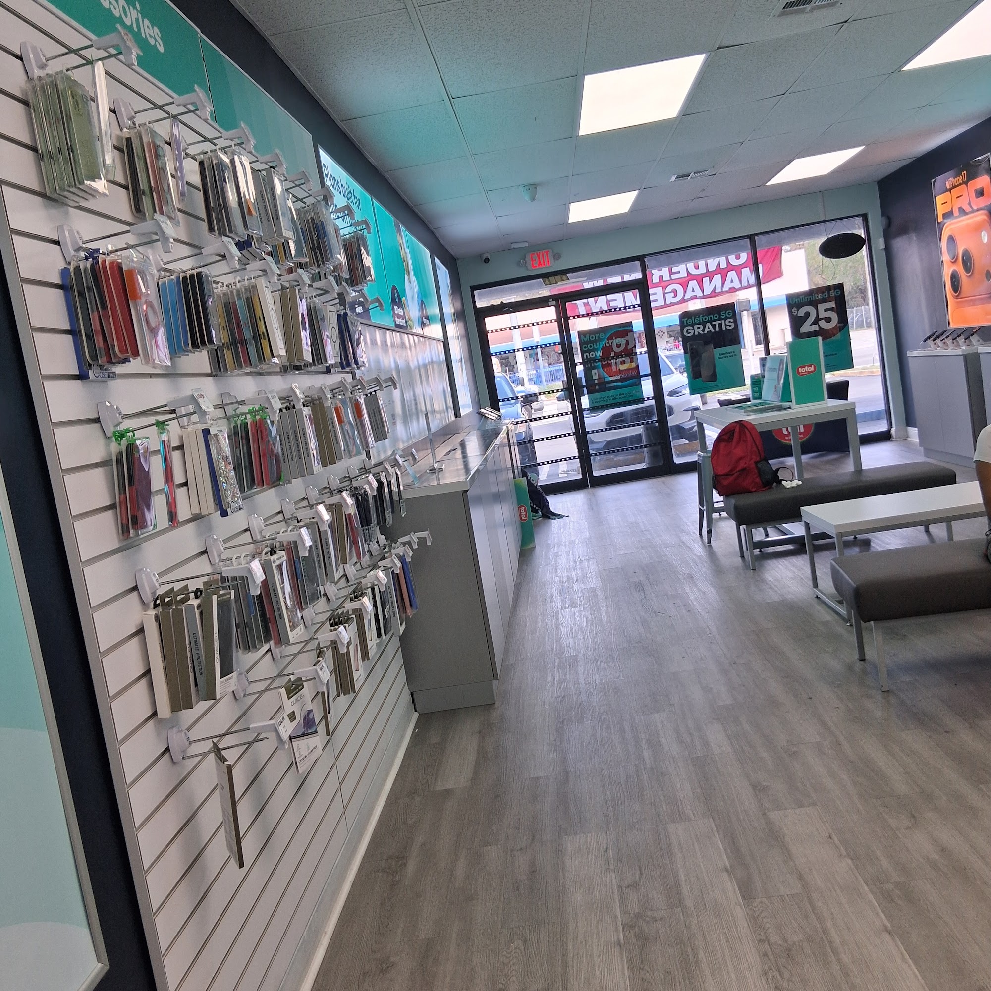 Total Wireless North Miami