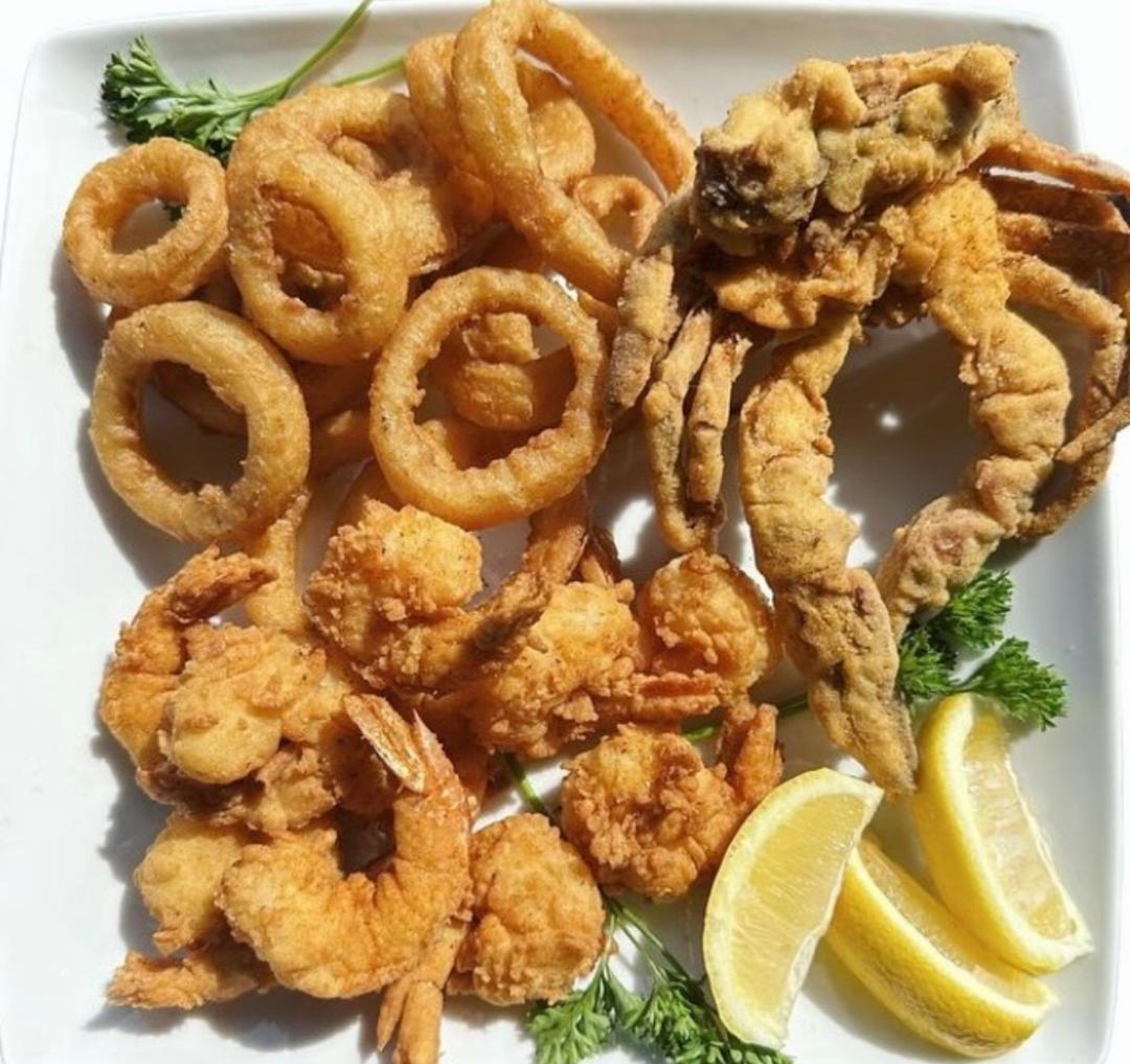 Graffiti Seafood & More Ocala