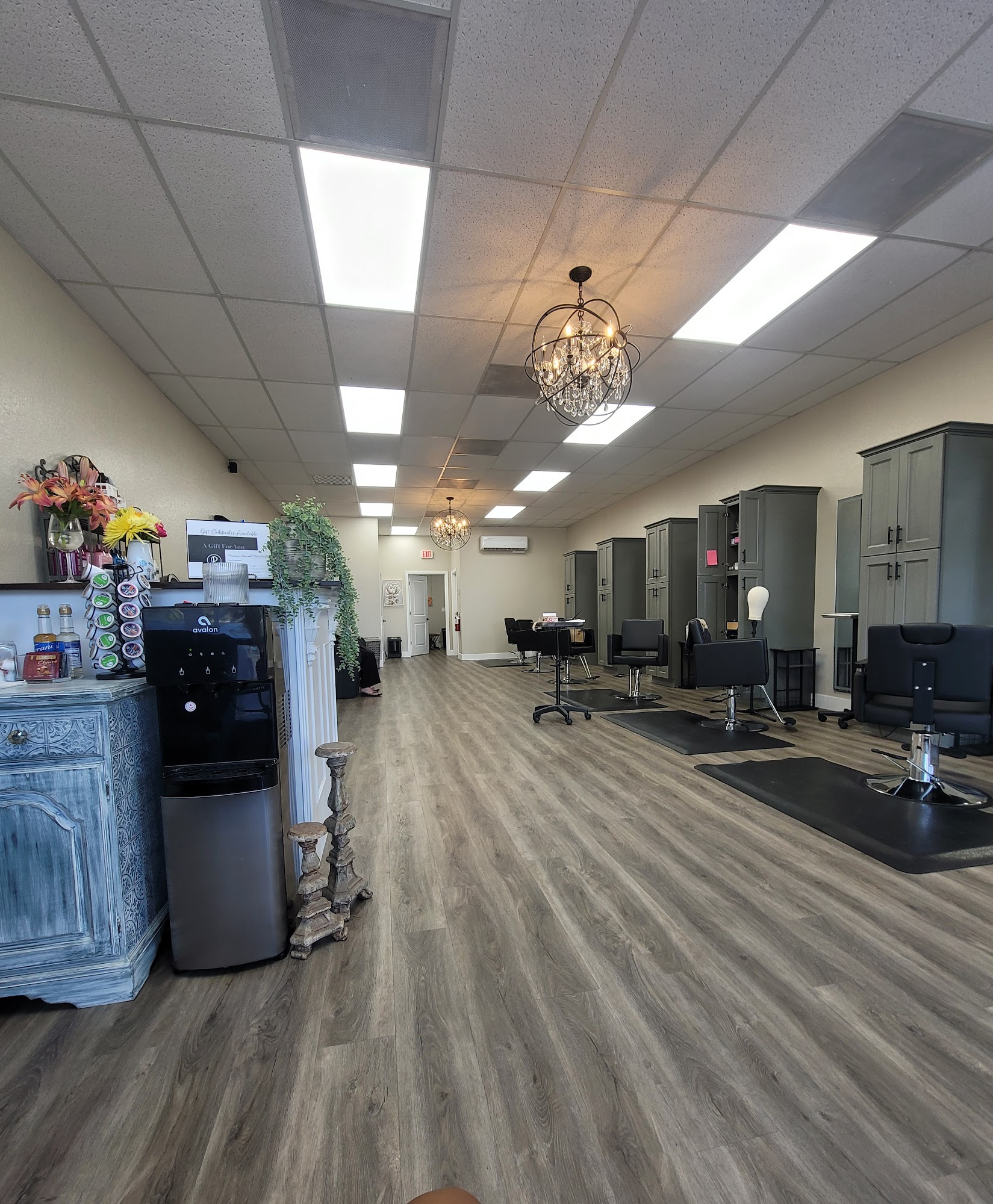 Premiere Hair and Nail Studio