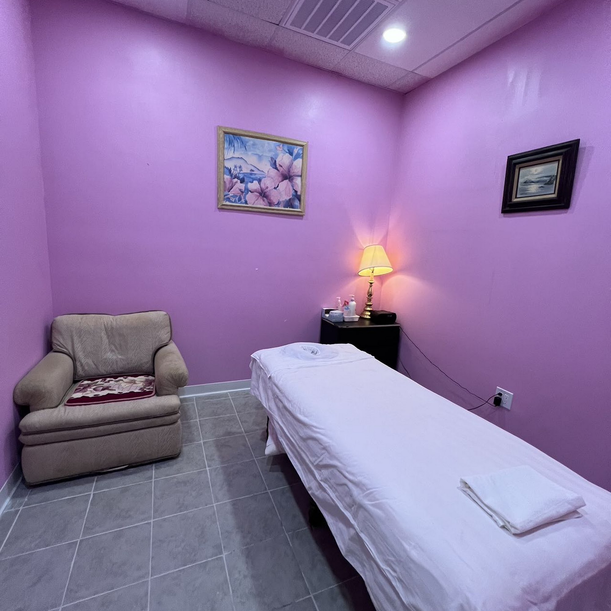 Sun State Spa MM45158 2750 E Silver Springs Blvd #204, Ocala Florida 34470