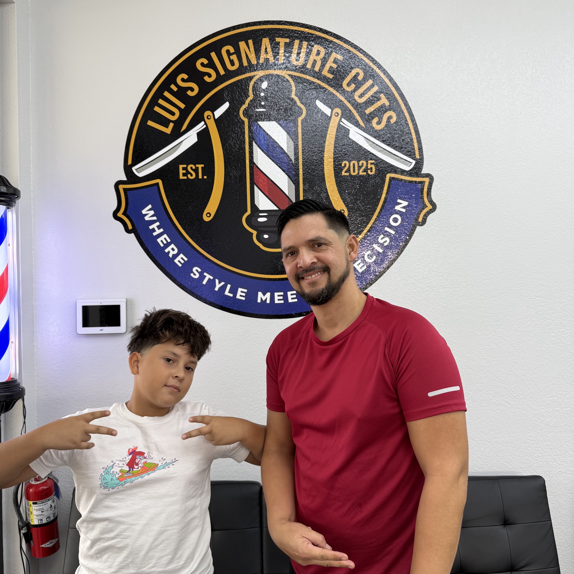 Lui’s Signature Cuts 2400 SW College Rd #201, Ocala Florida 34471