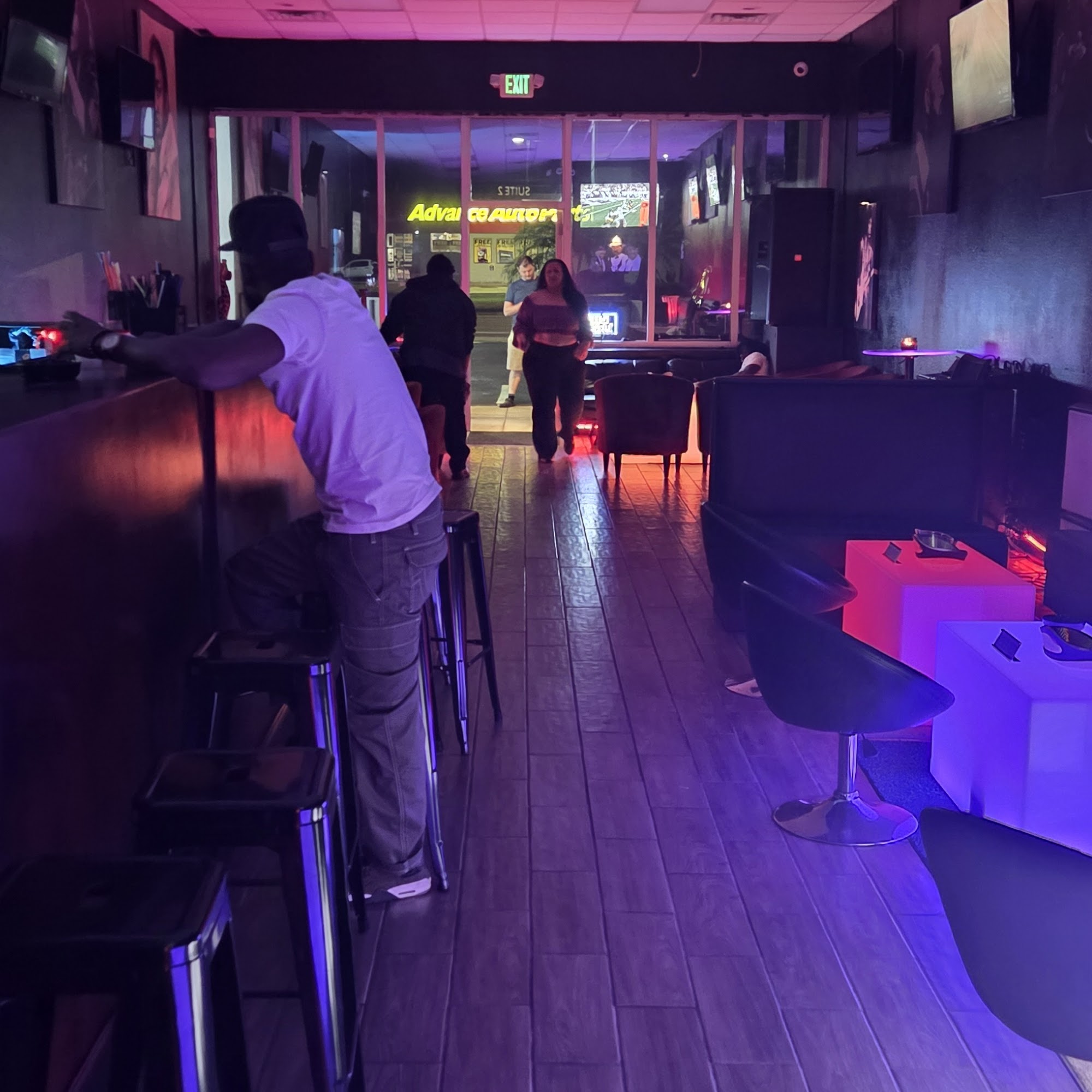 Brava Ultra Lounge Oldsmar