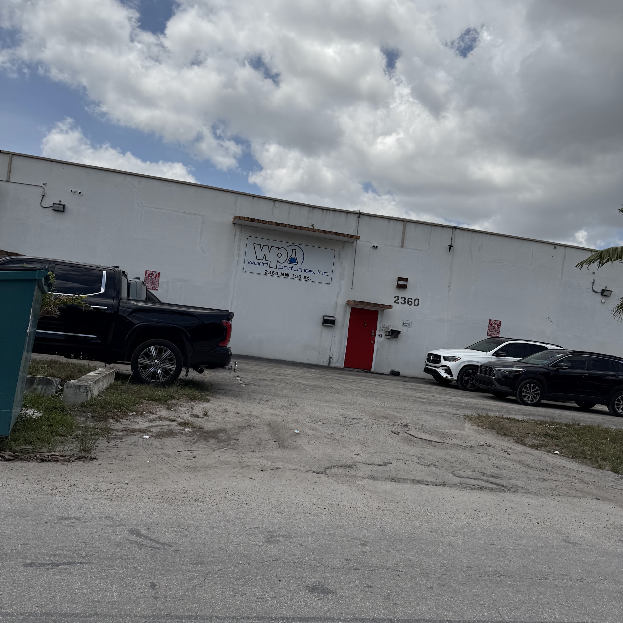 World Perfumes Opa-locka