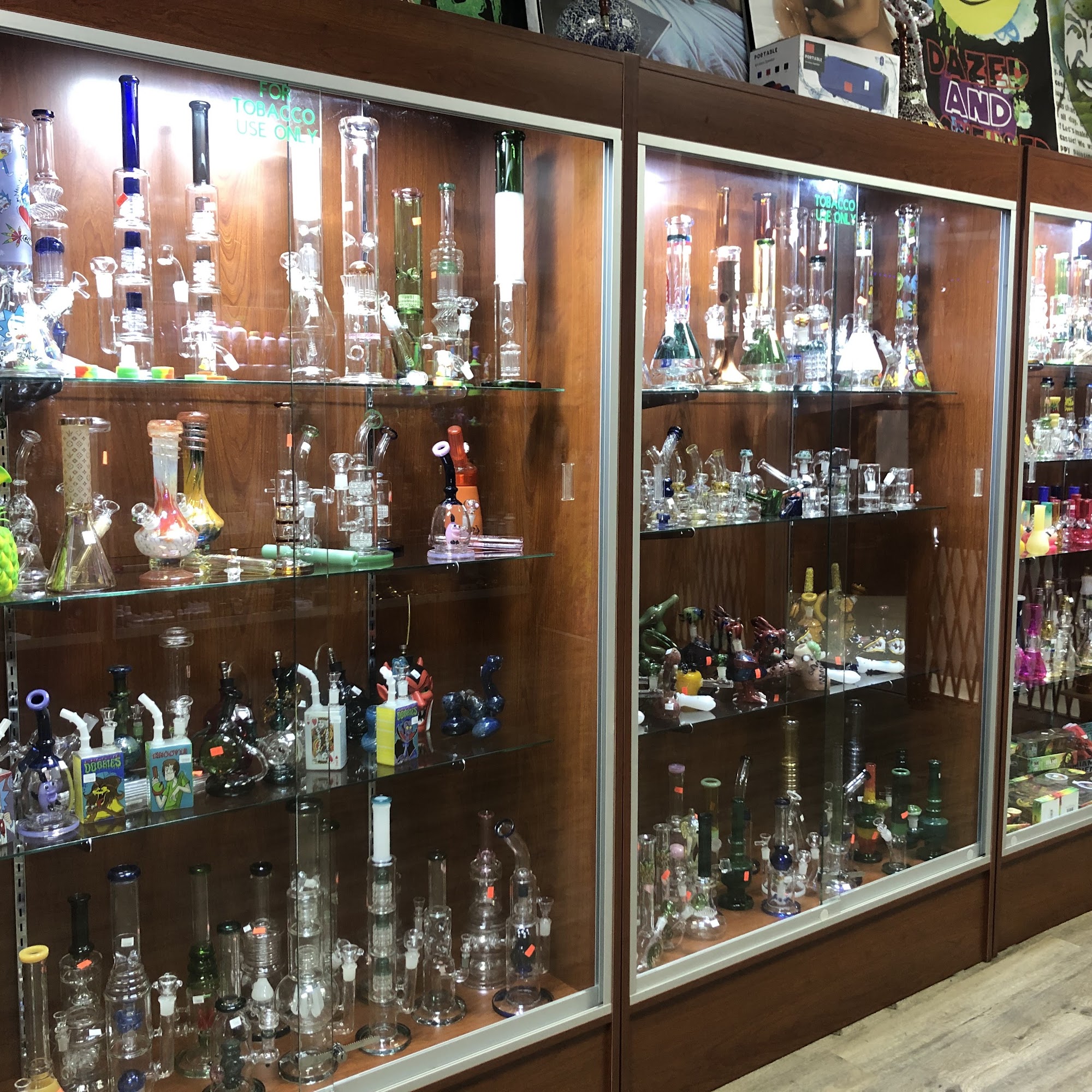 White Cloud Smoke Shop