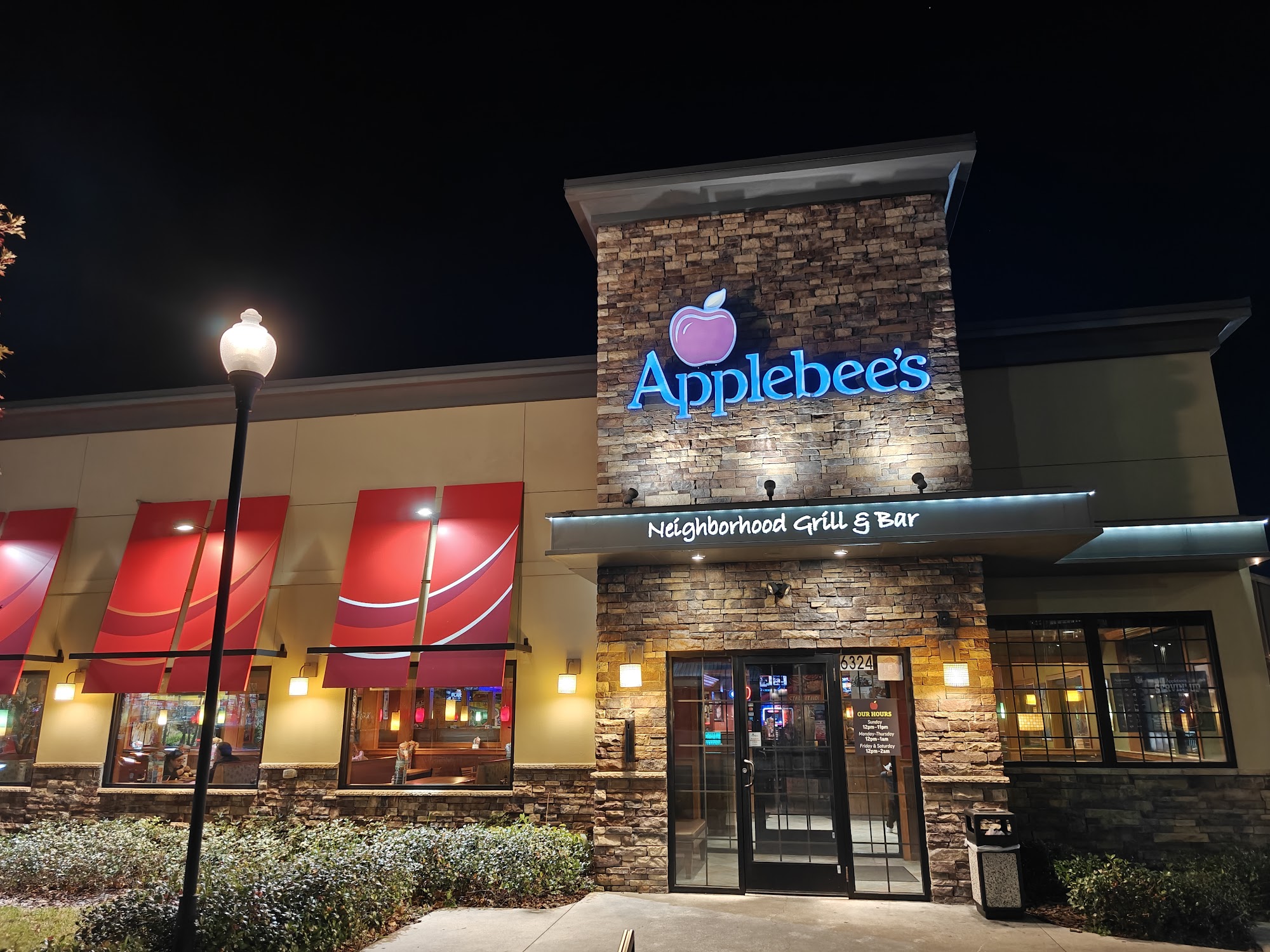 Applebee's Grill + Bar