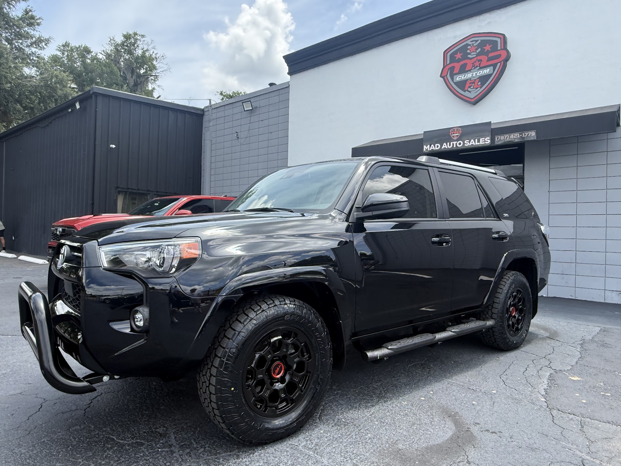 Mad Custom FL 19 N Westmoreland Dr, Orlando Florida 32805