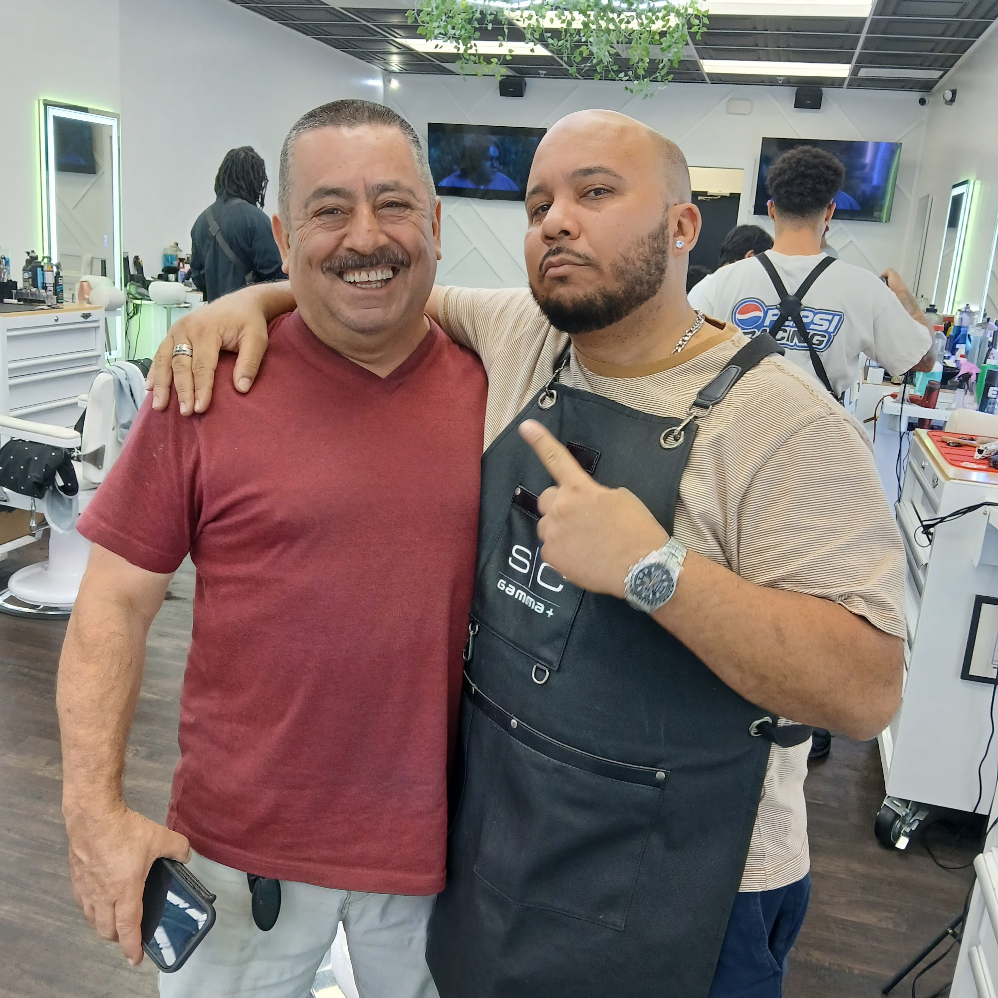 Luis Perez Hairstyling