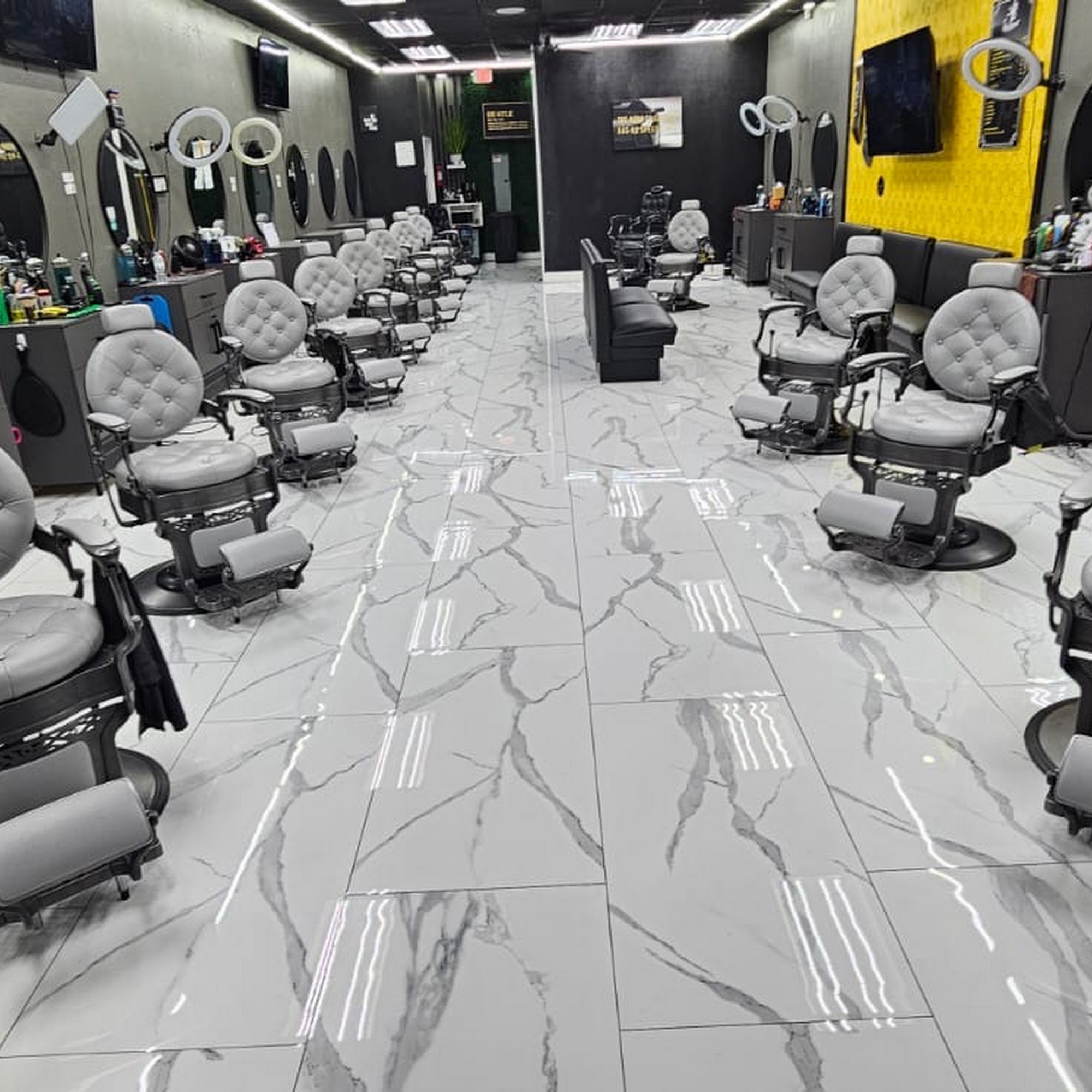 The Blueprint Barbershop Lee vista