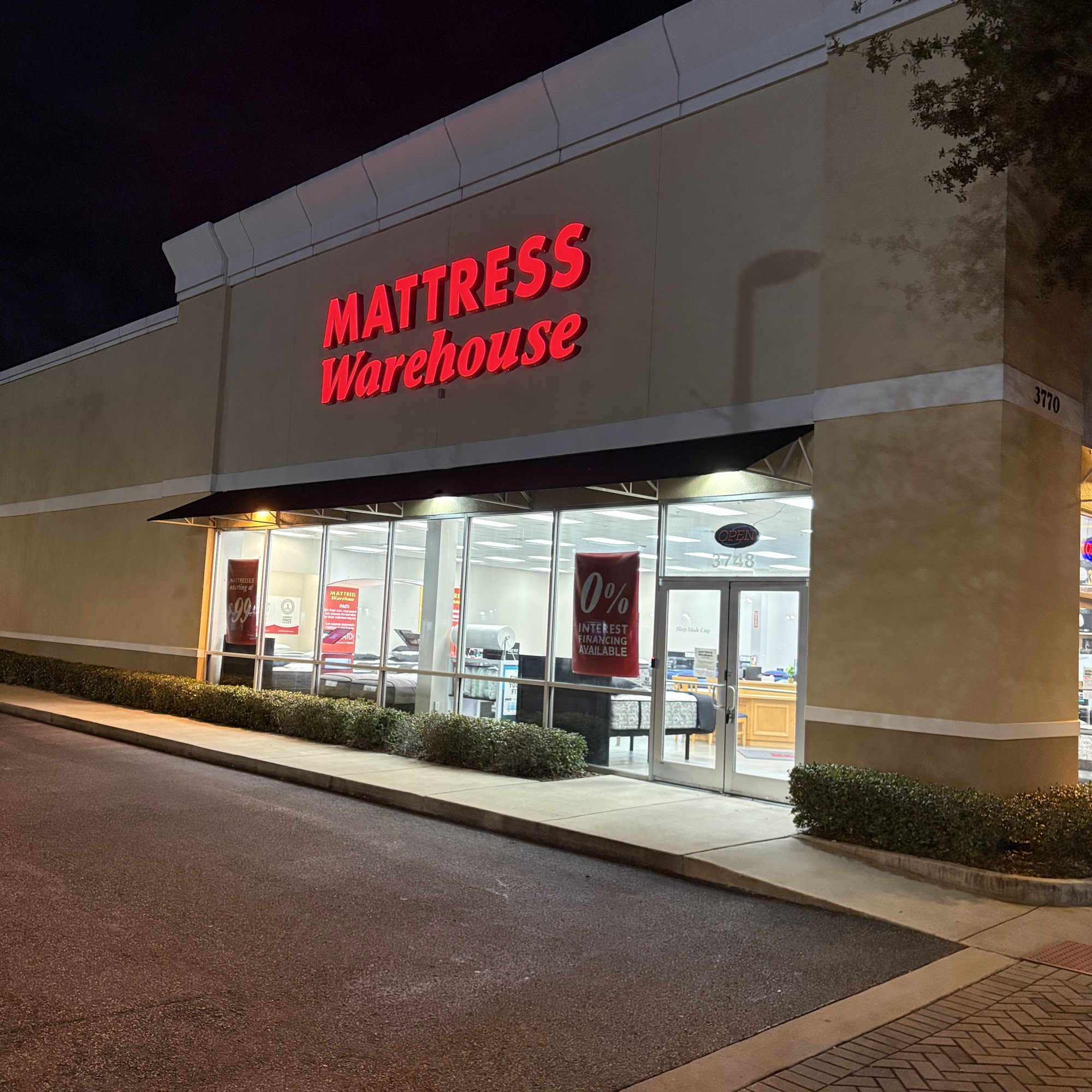 Mattress Warehouse of Orlando East Colonial