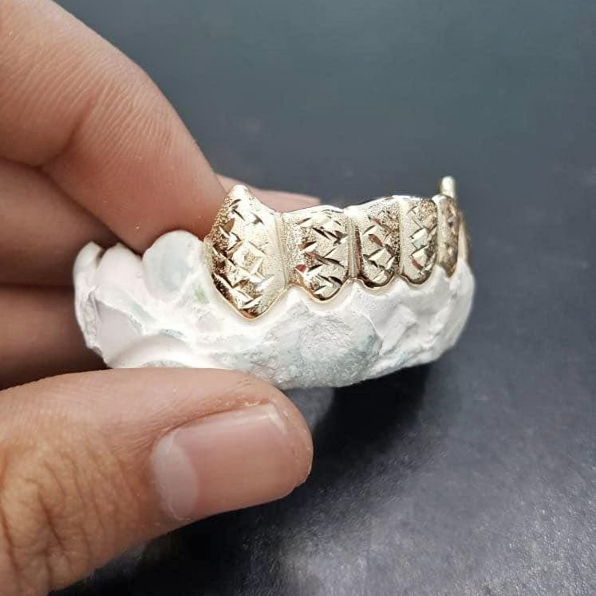 Carats On Canines | Grillz/Gold Teeth & Custom Jewelry |