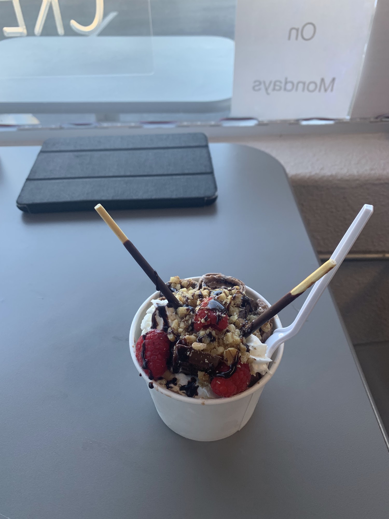 Crystal Cream Rolls Osprey