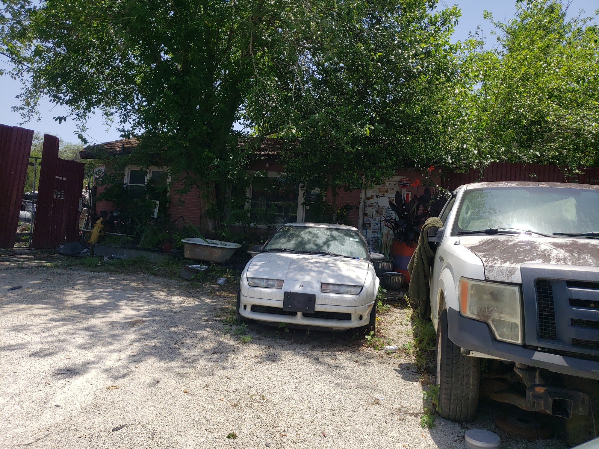 John's Pull & Save Auto Parts