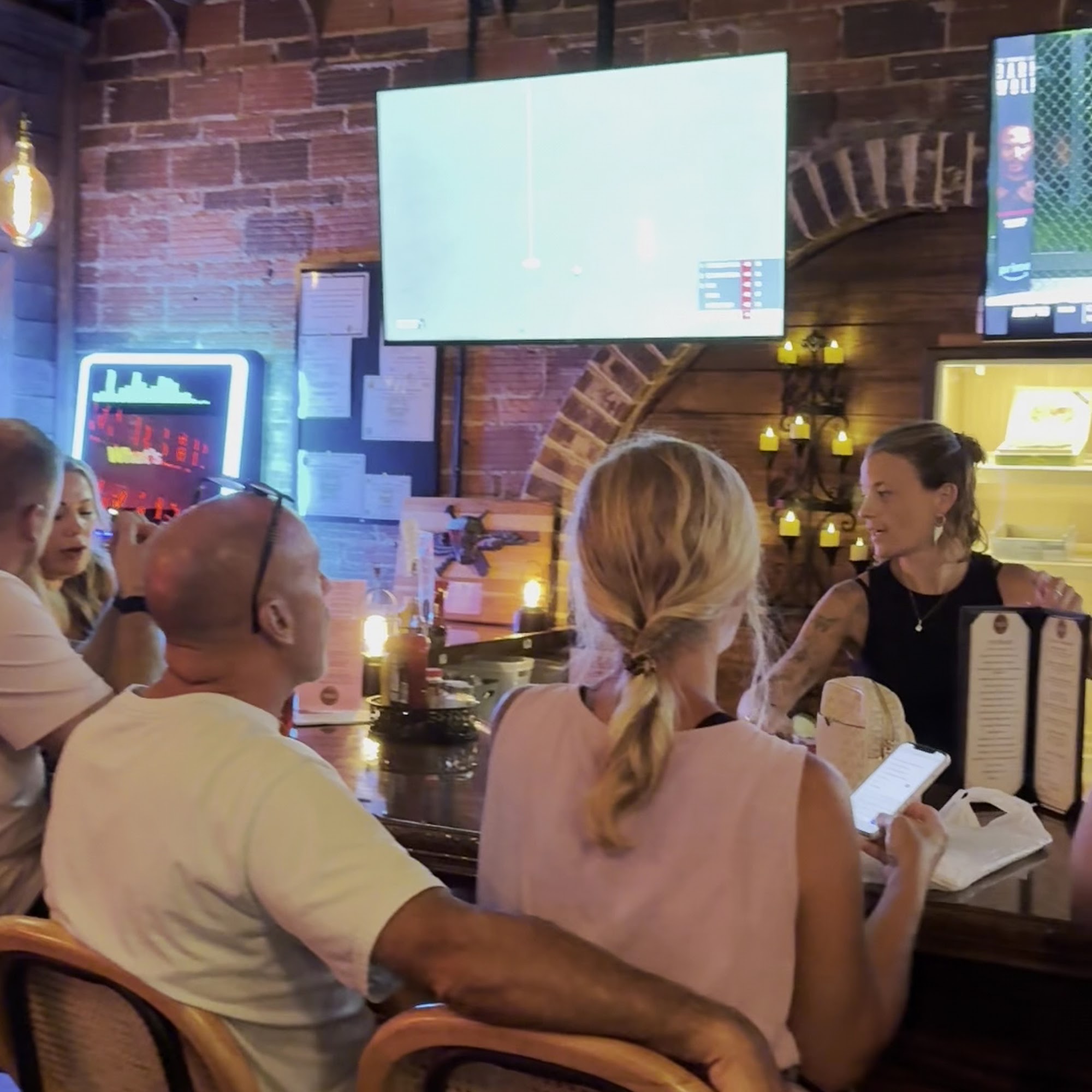 The Grocery Kitchen and Taproom Panama City