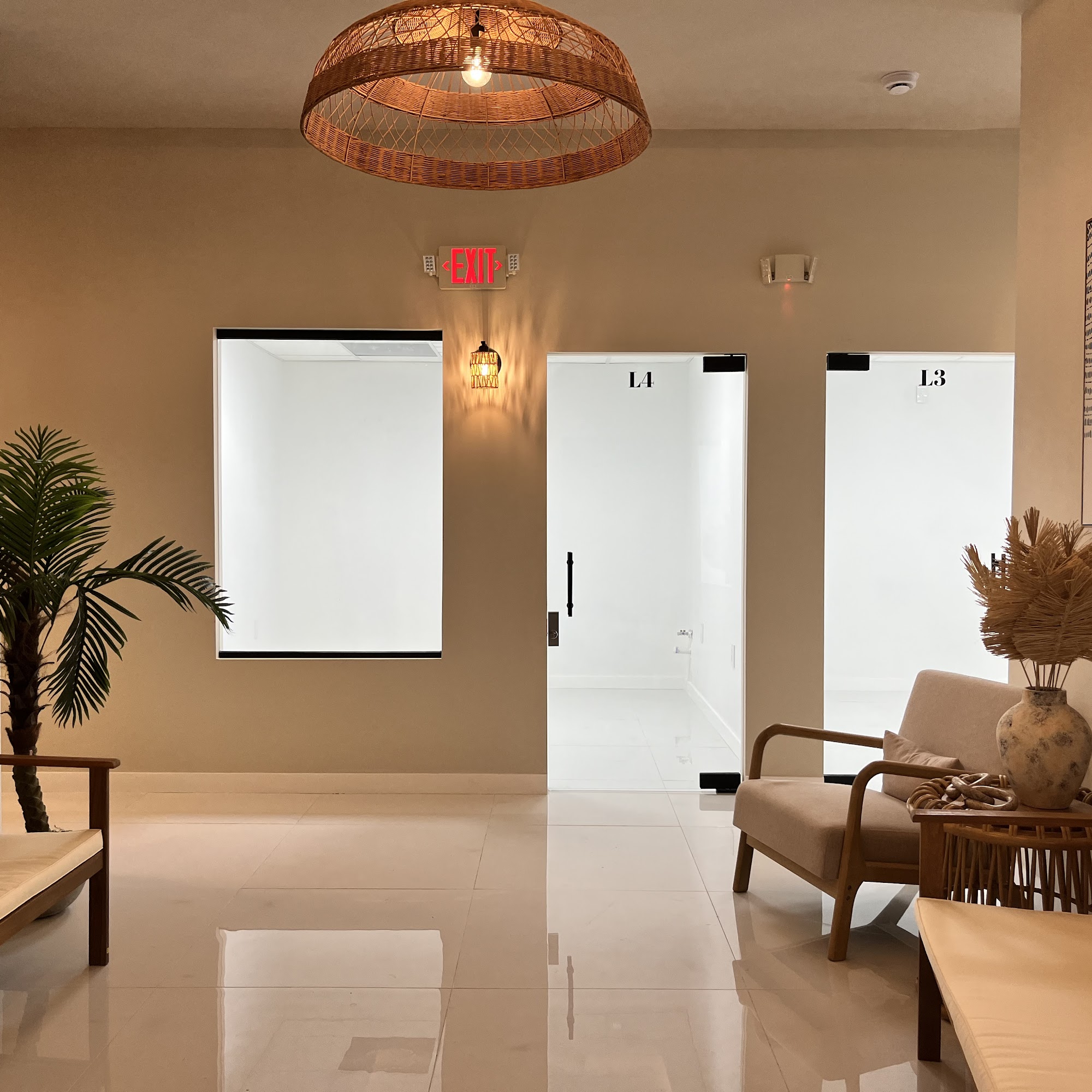 Arcadia Beauty bar 12516 Pines Blvd, Pembroke Pines Florida 33027