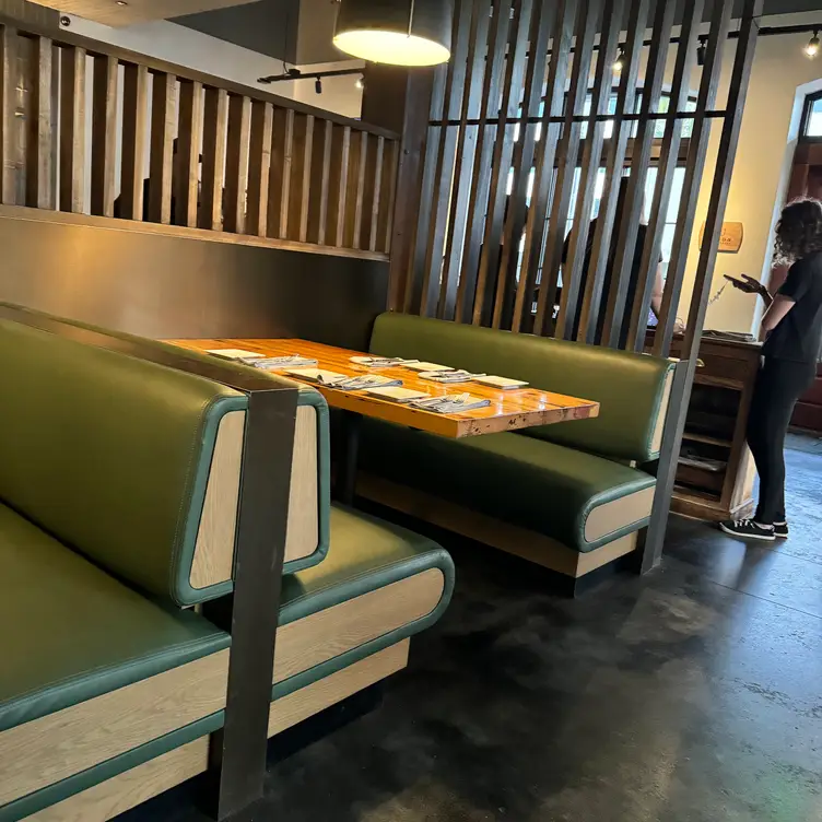 Photo credit: opentable