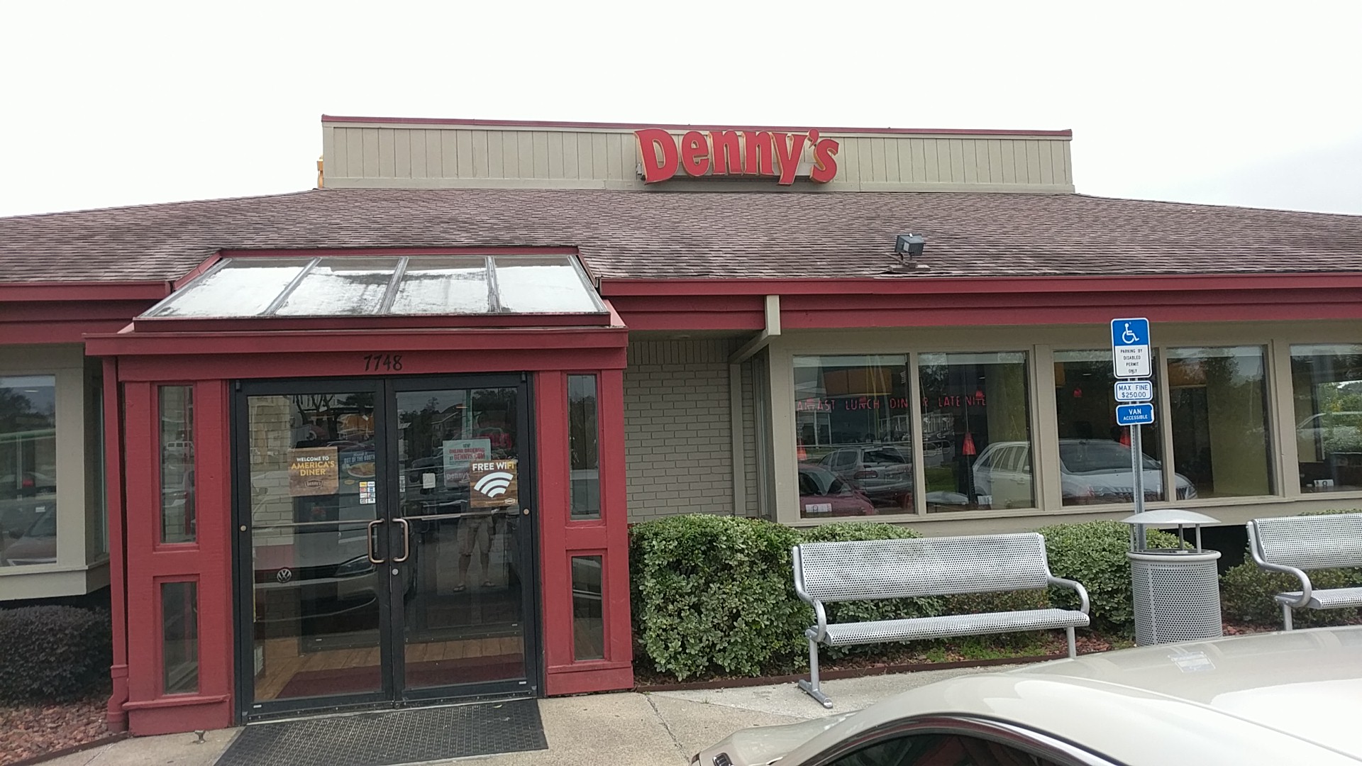 Denny's
