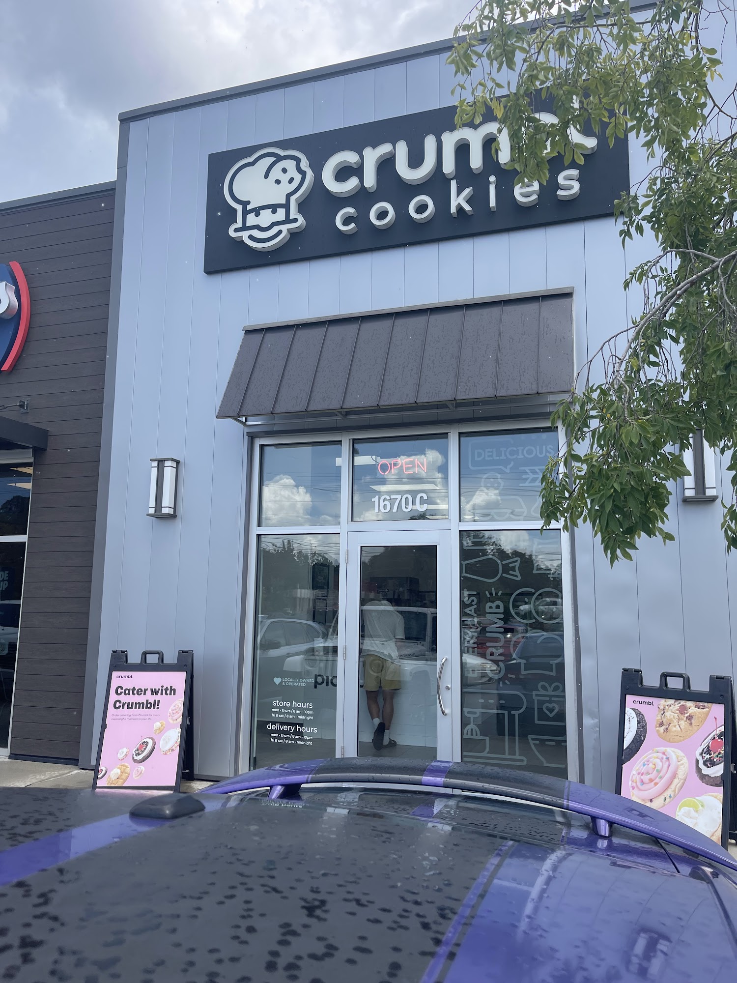 Crumbl - Pensacola Pensacola