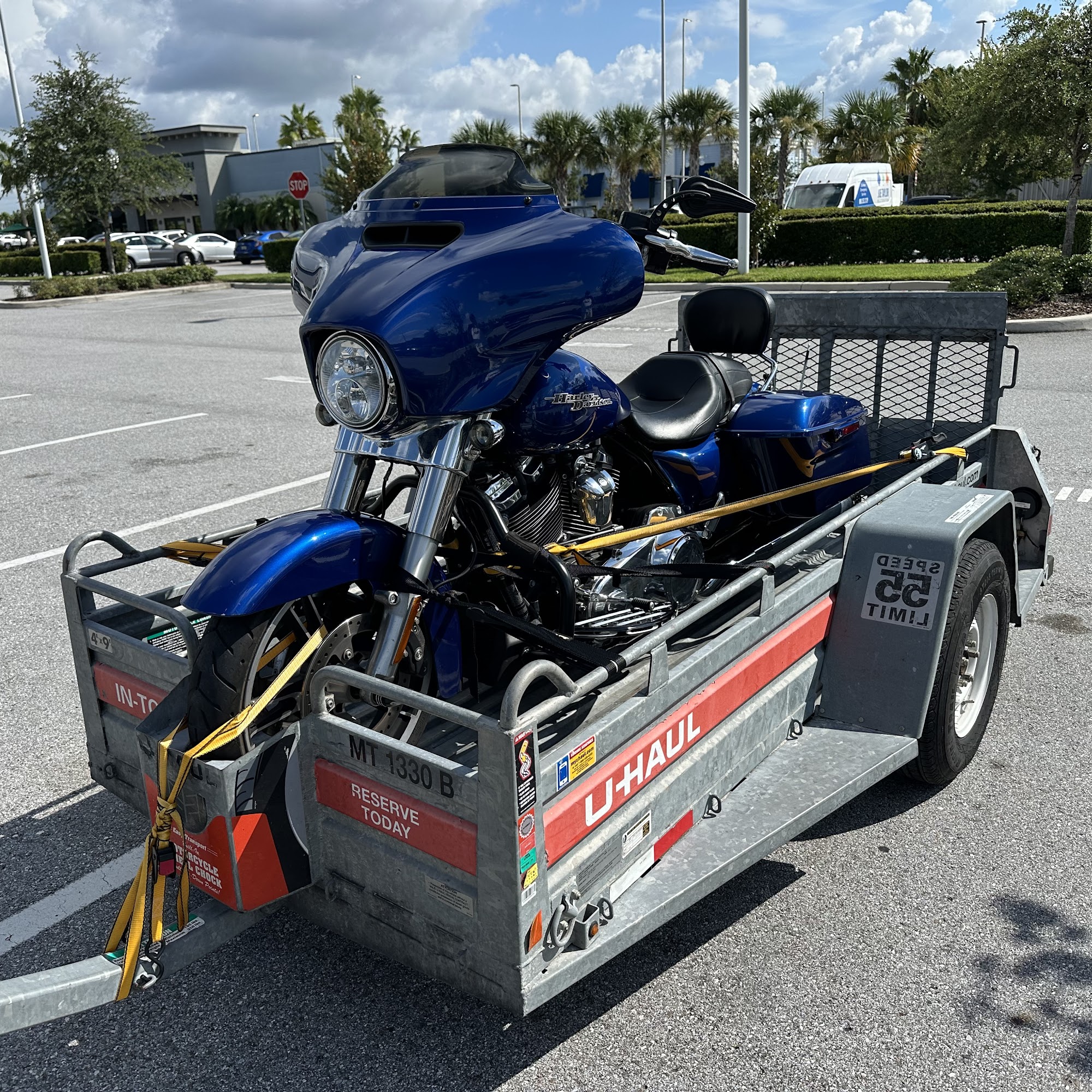 U-Haul Neighborhood Dealer