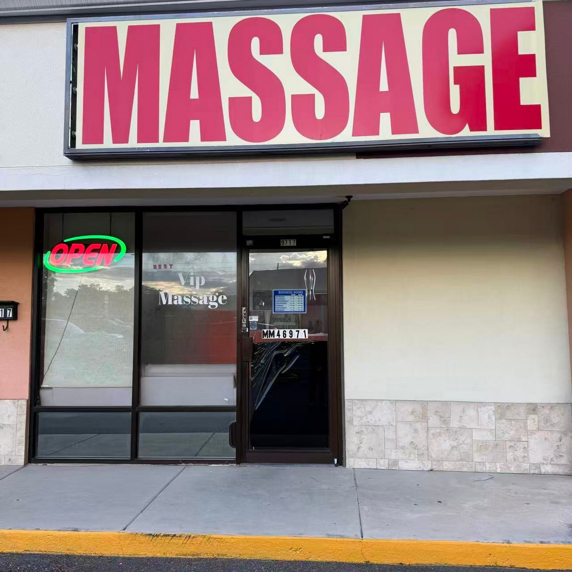 Best VIP Massage 9717 66th St N, Pinellas Park Florida 33782