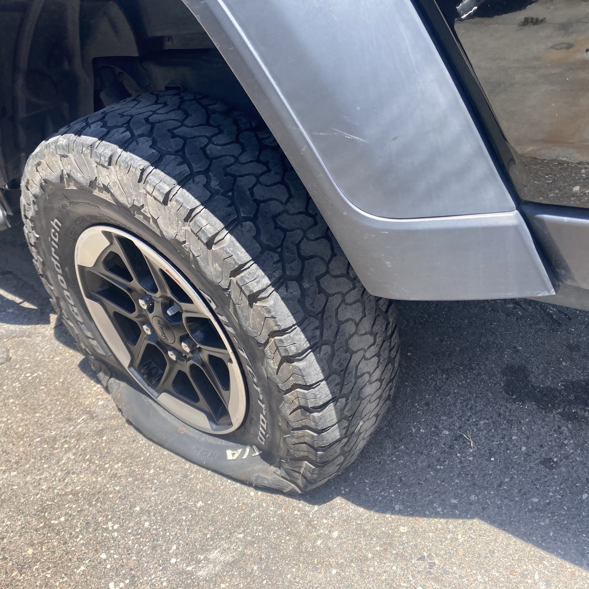Yaho's Collision Center Pinellas Park