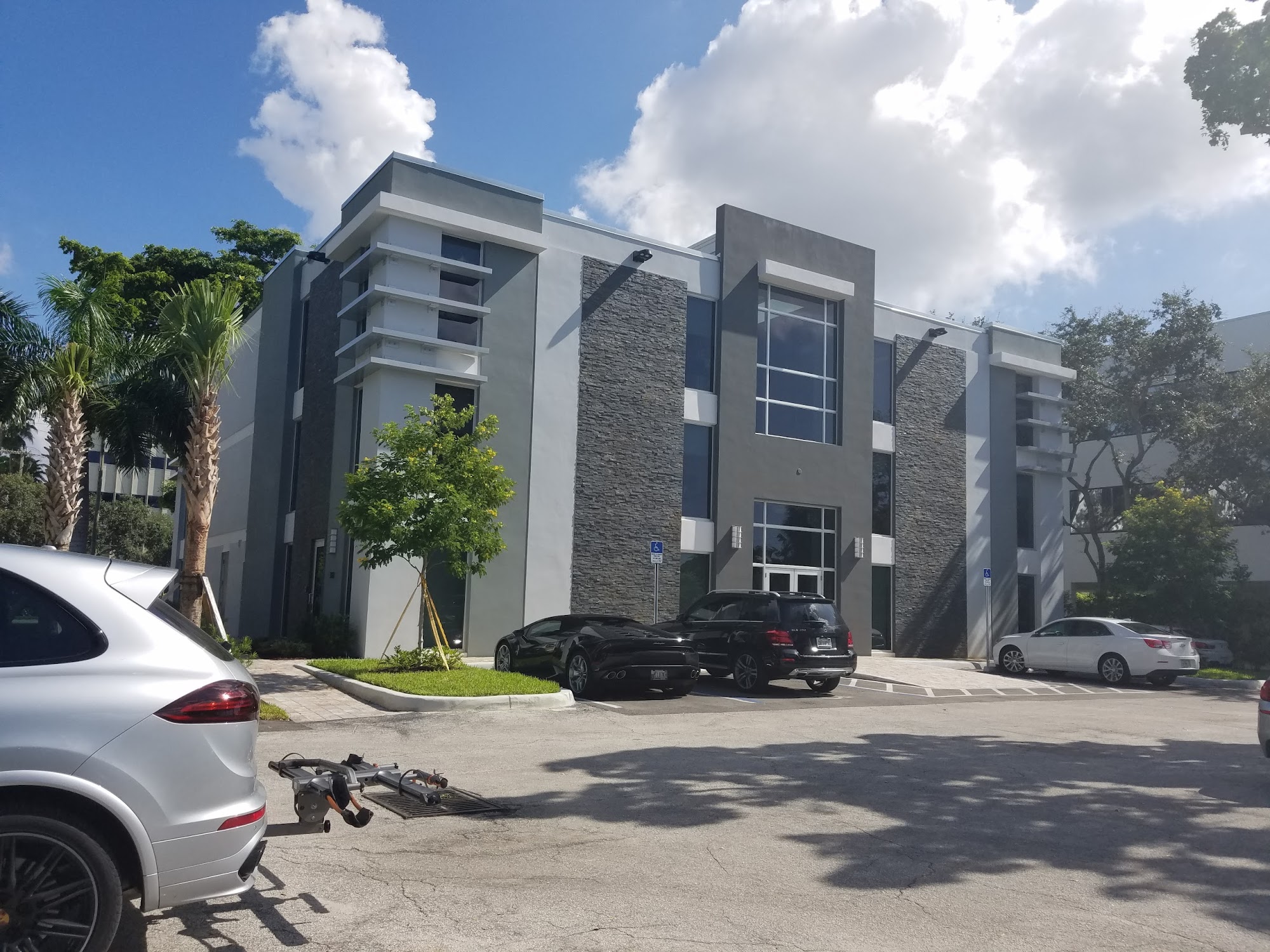 Car and Auto Accident Clinic Pompano Beach