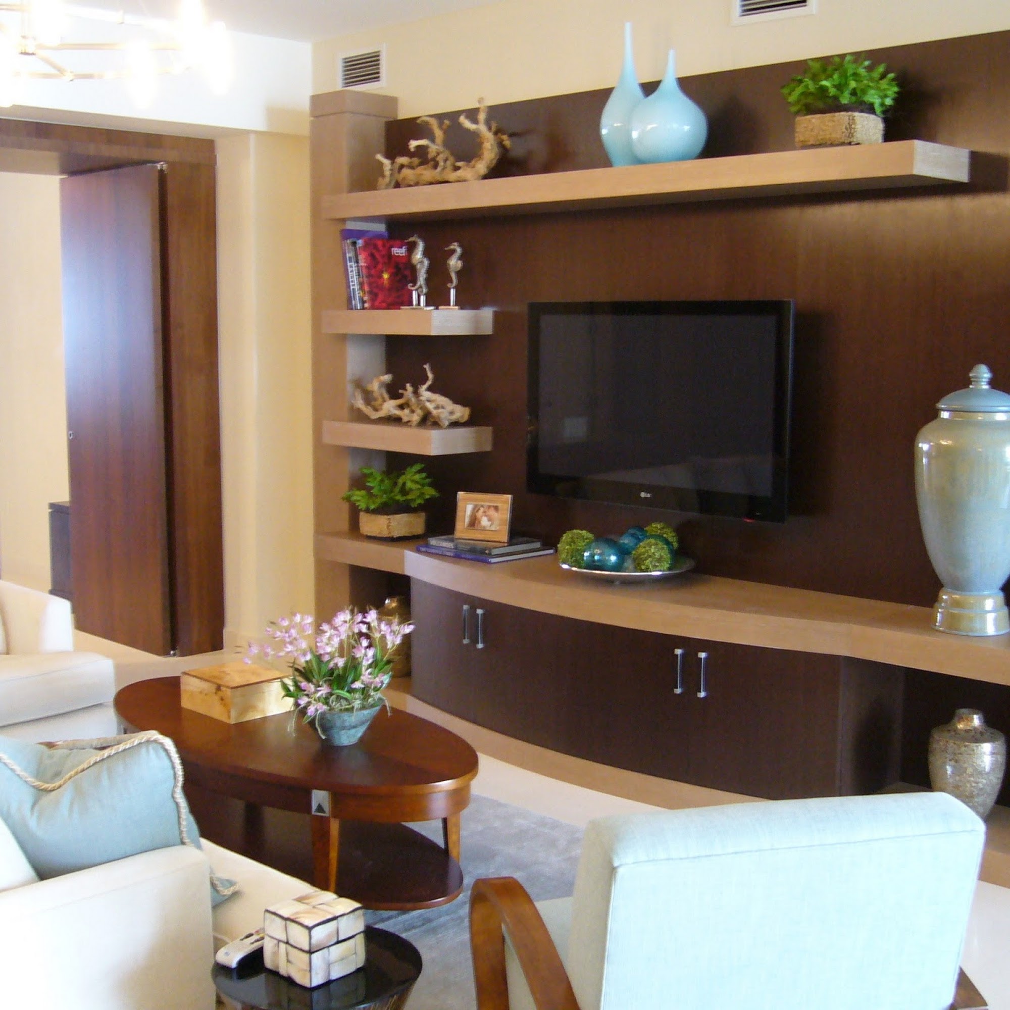Custom Cabinetry & Built-Ins