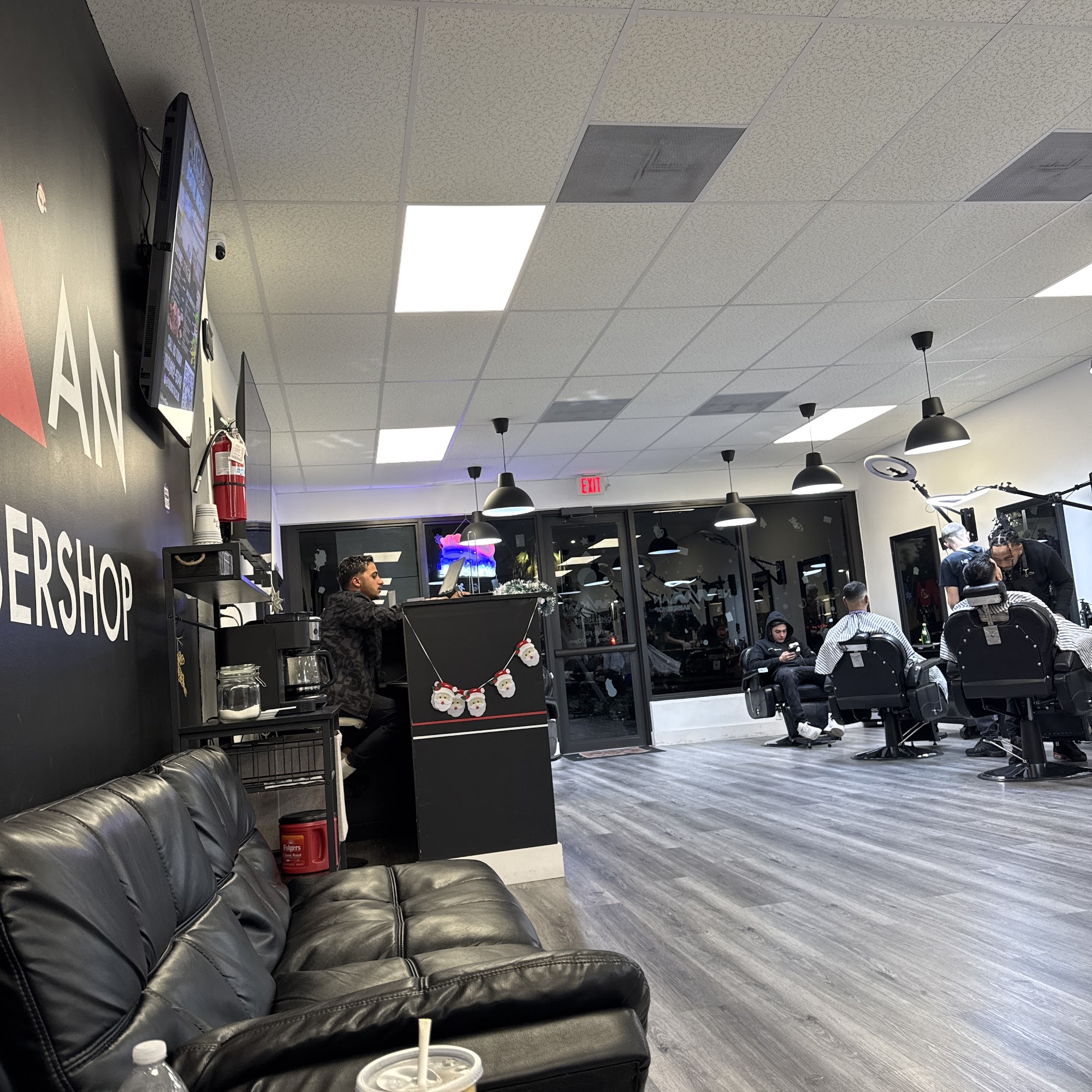 New Man Barbershop 1827 E Sample Rd, Pompano Beach Florida 33064