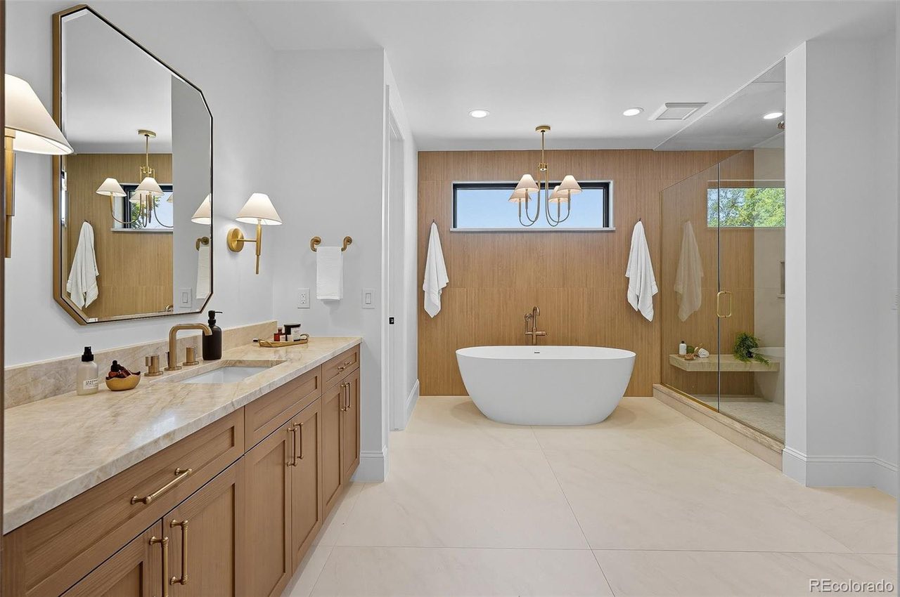 Michael Gordon Homes LLC