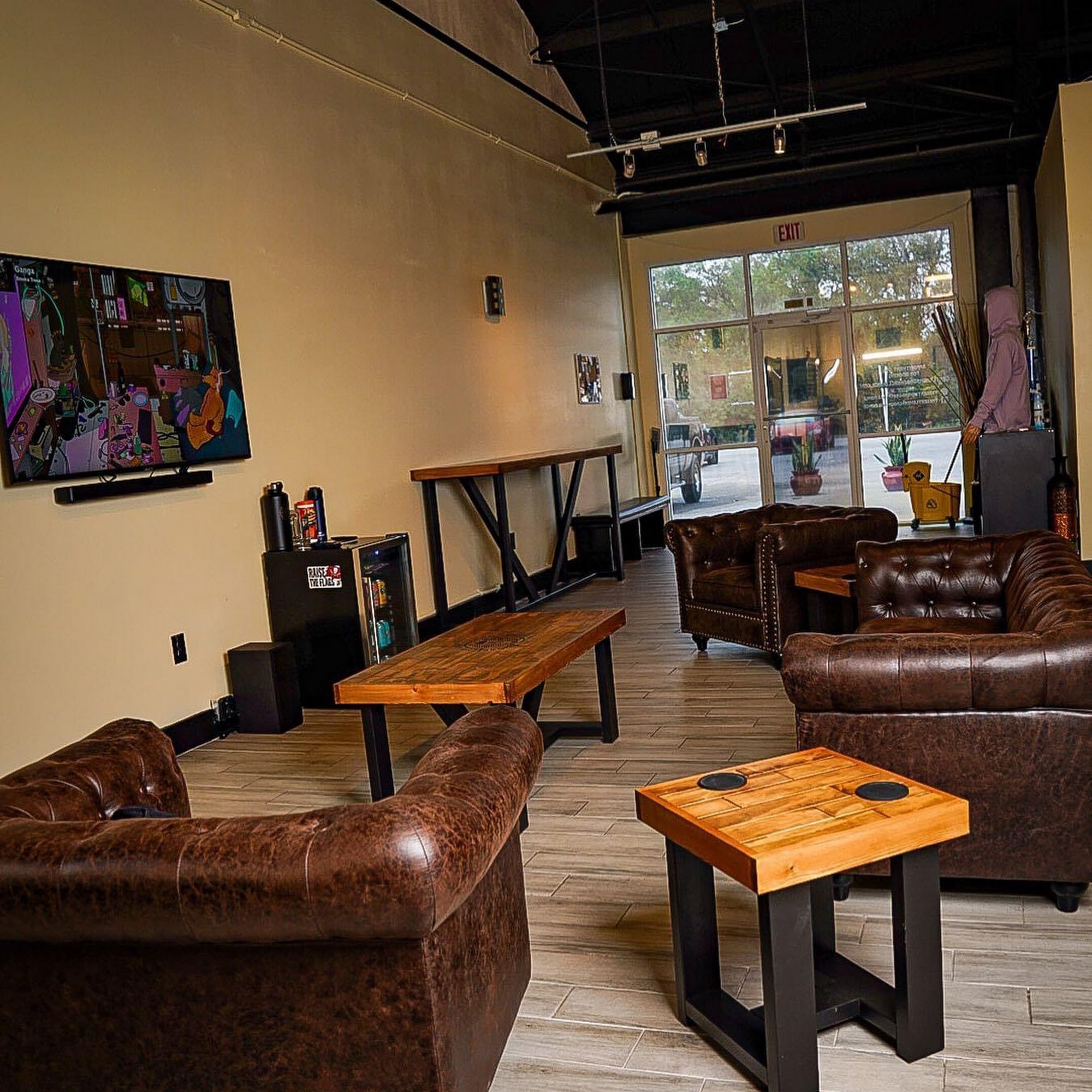 The gentlemens grooming lounge 6520 US-301 UNIT 108, Riverview Florida 33578