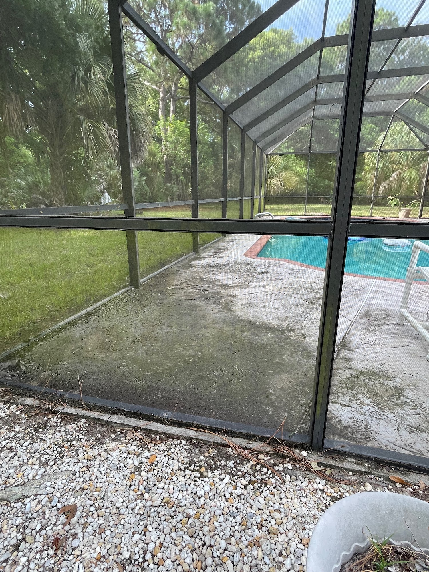 Kenneth Horn Pressure Washing & Roof Cleaning