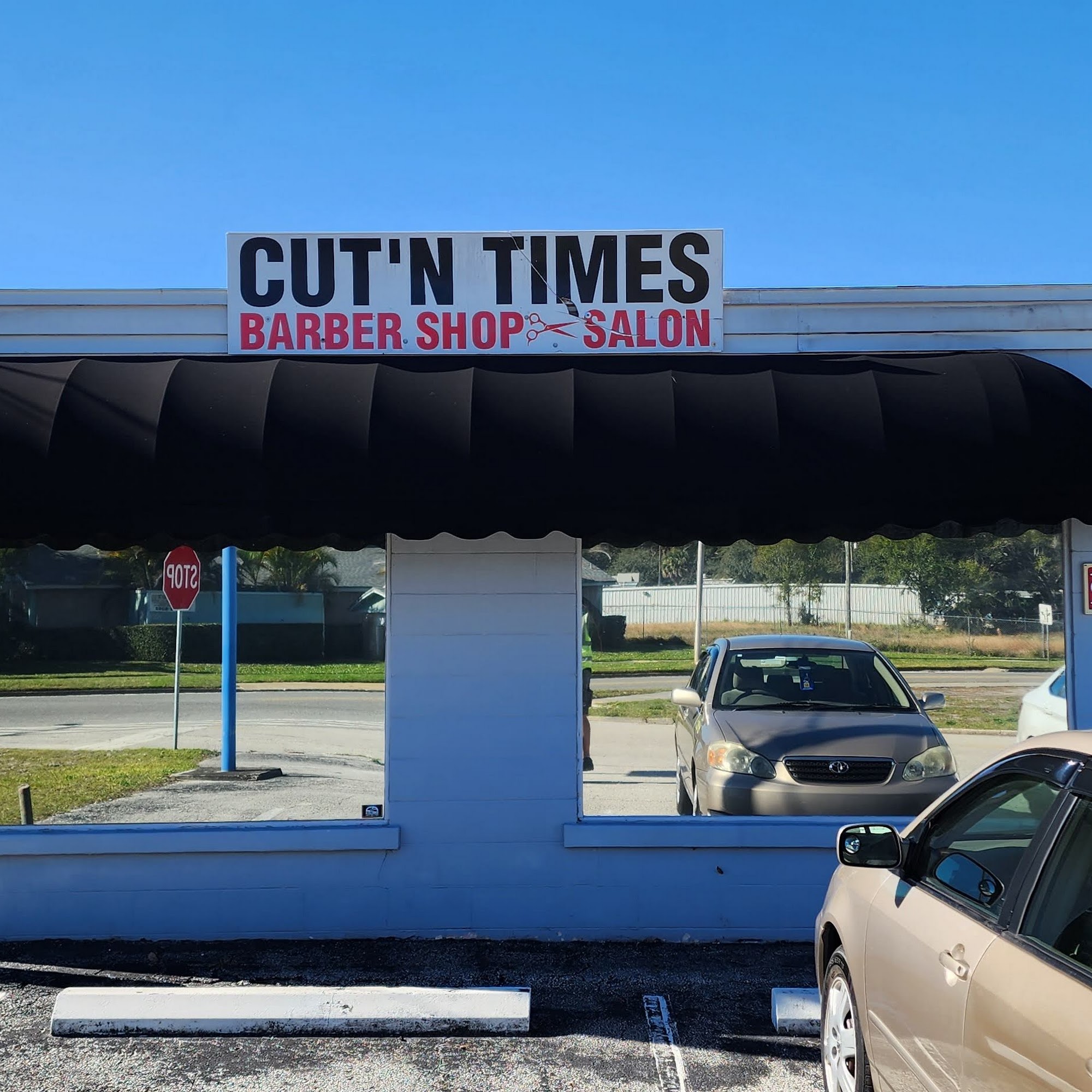 Cut'n Times Barber Shop 2510 S Oak Ave, Sanford Florida 32773