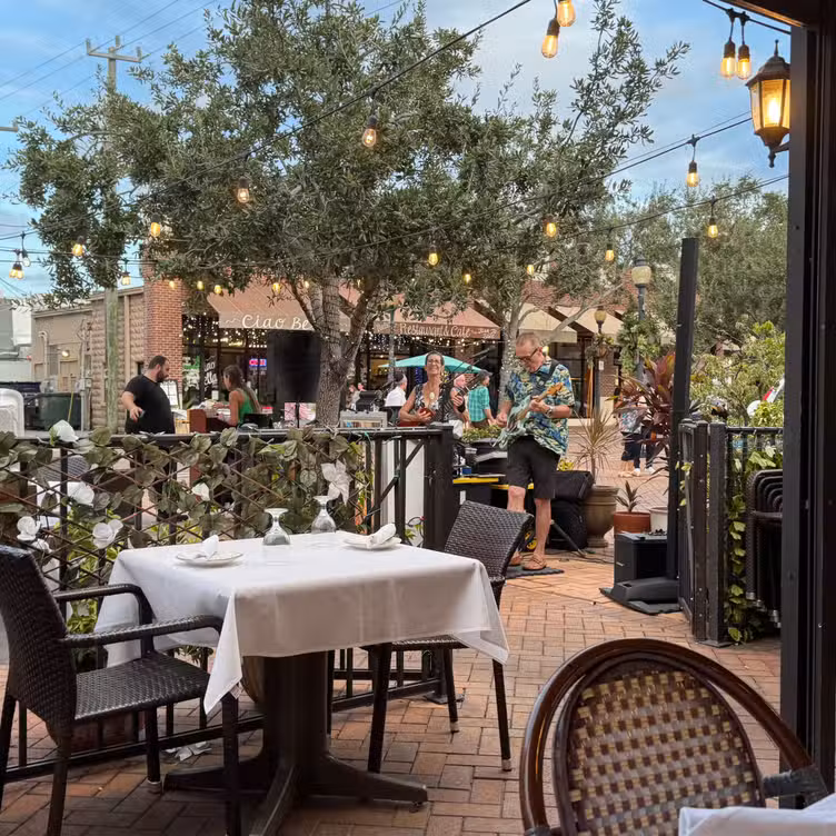 Photo credit: opentable