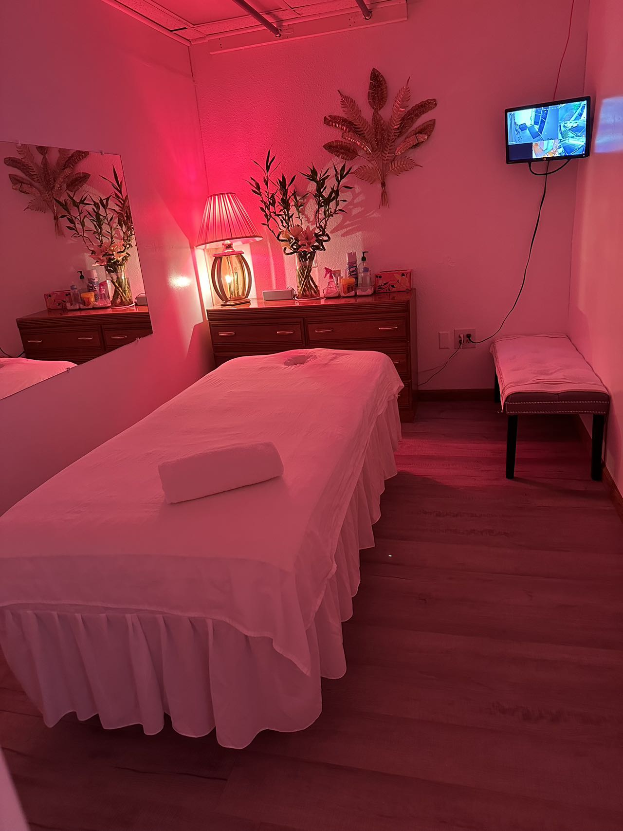 Ocean Leland Spa 2047 Reynolds St, Sarasota, FL 34231