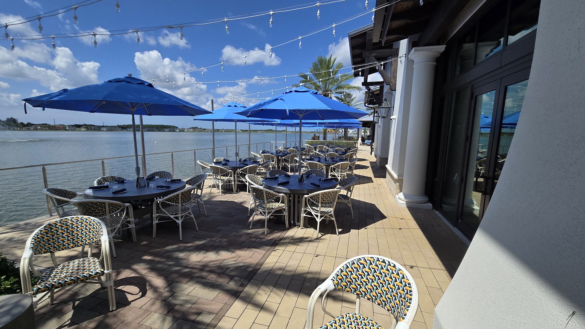 Deep Lagoon Seafood & Oyster House 1540 Lakefront Dr UNIT 100, Sarasota, FL 34240