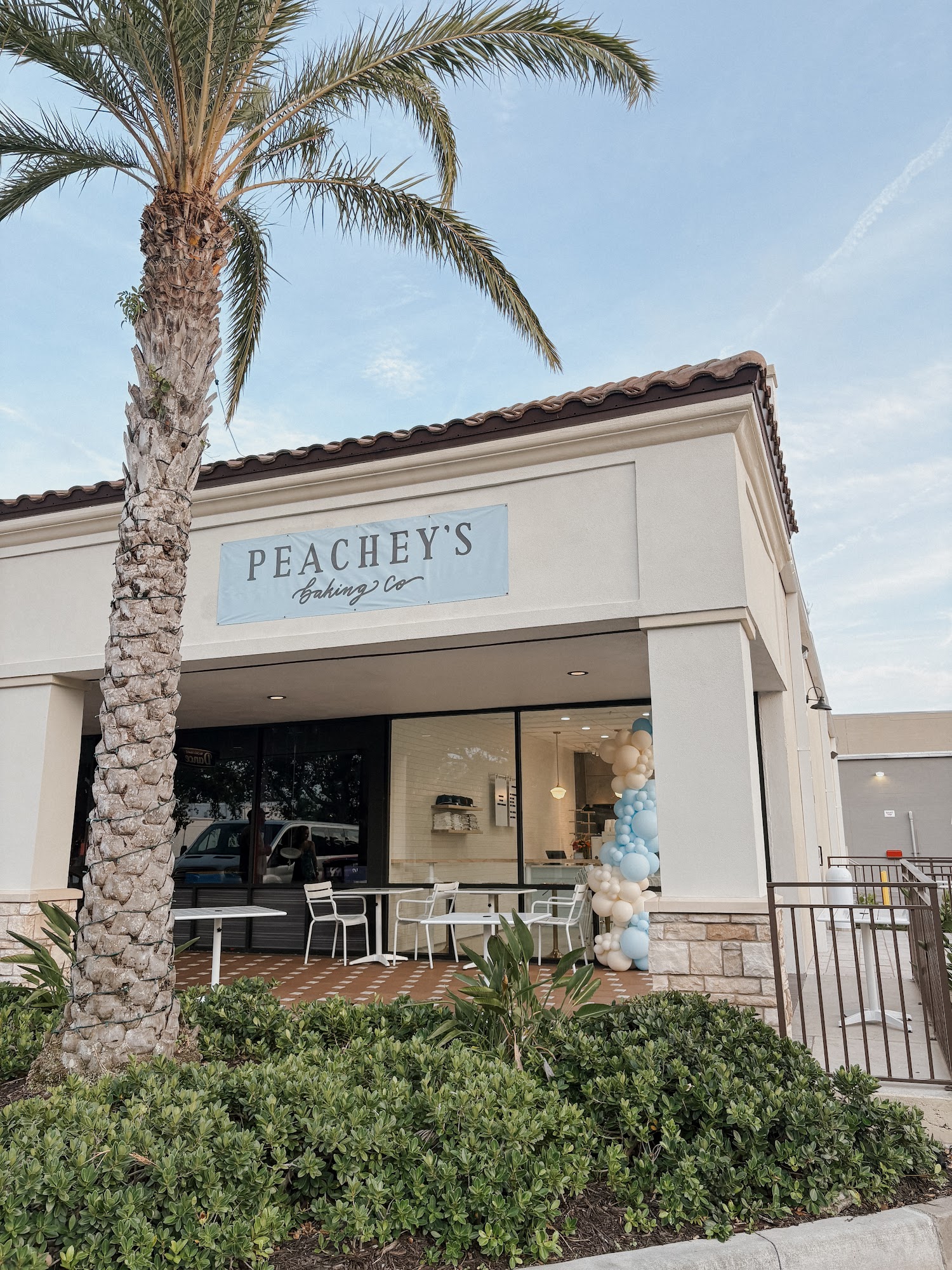 Peachey's Baking Co 4800 S Tamiami Trl, Sarasota, FL 34231