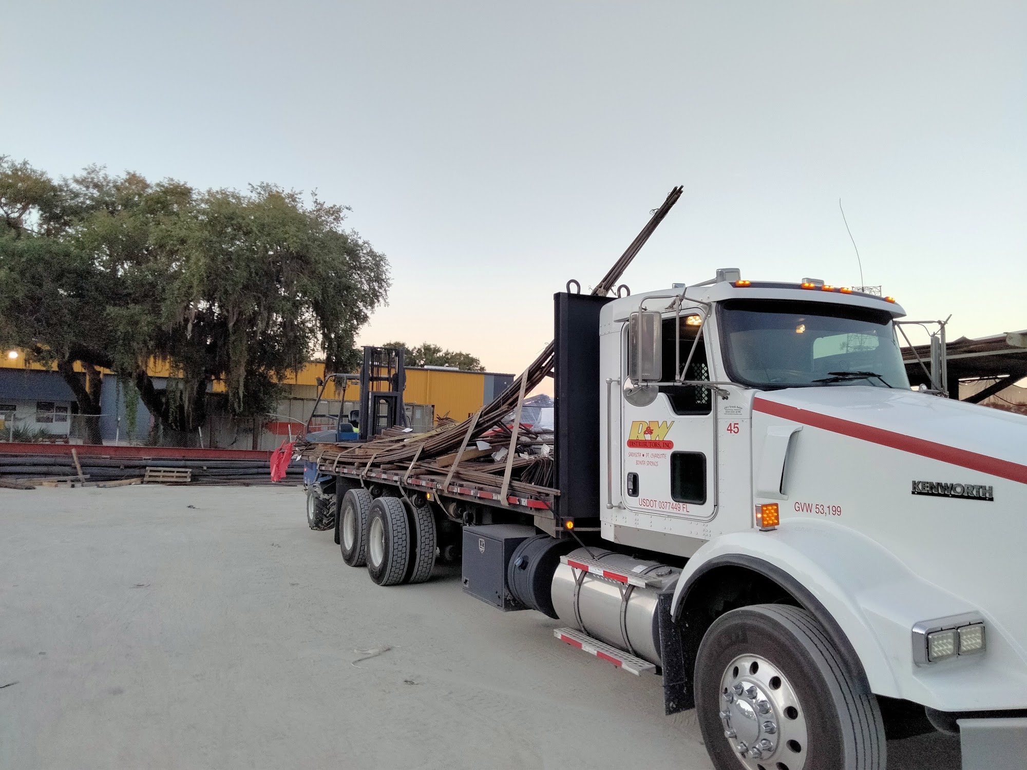 R & W Distributors Sarasota