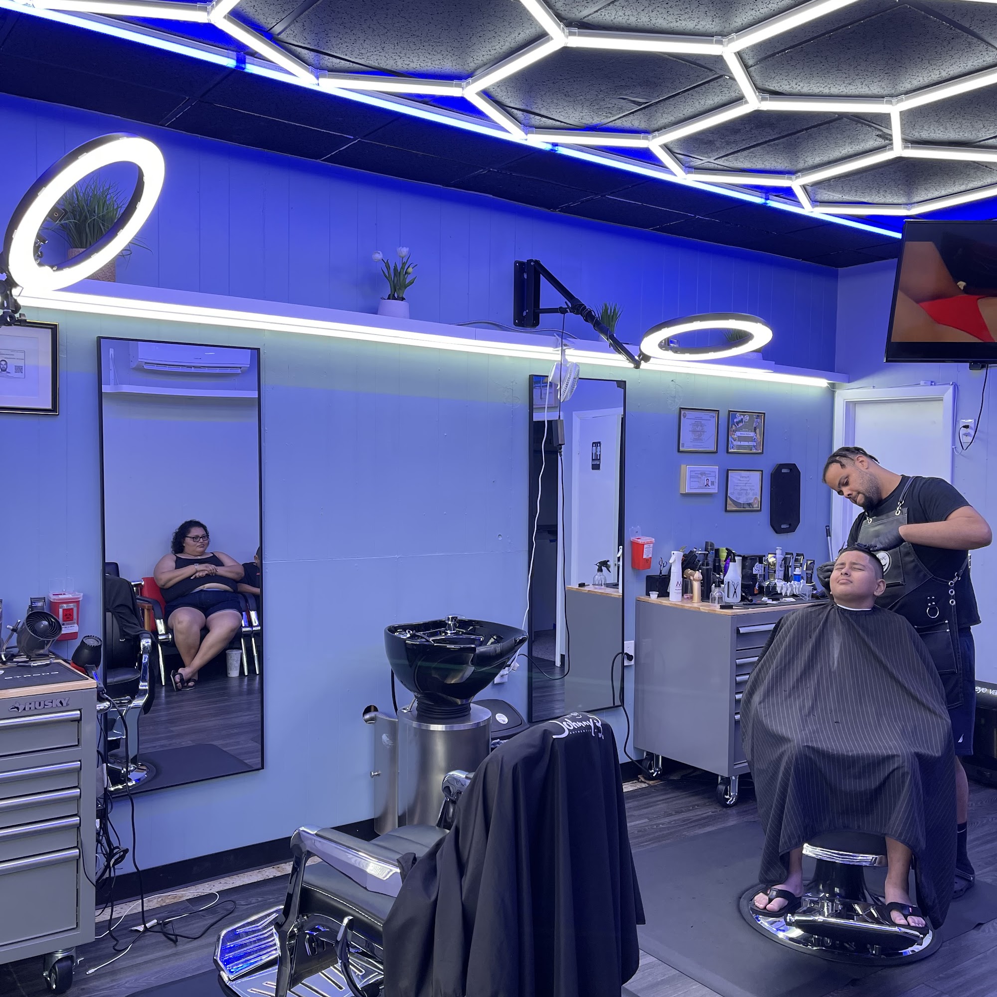 809 barbershop 711 Honore Ave, Sarasota Florida 34232