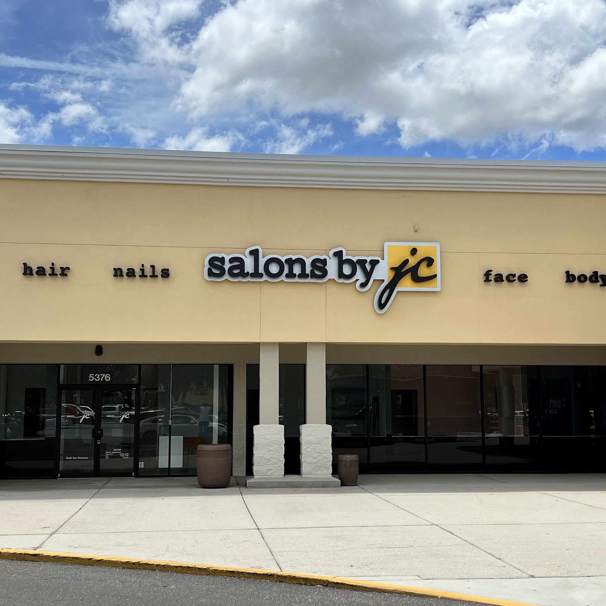 Status For Men Barbershop