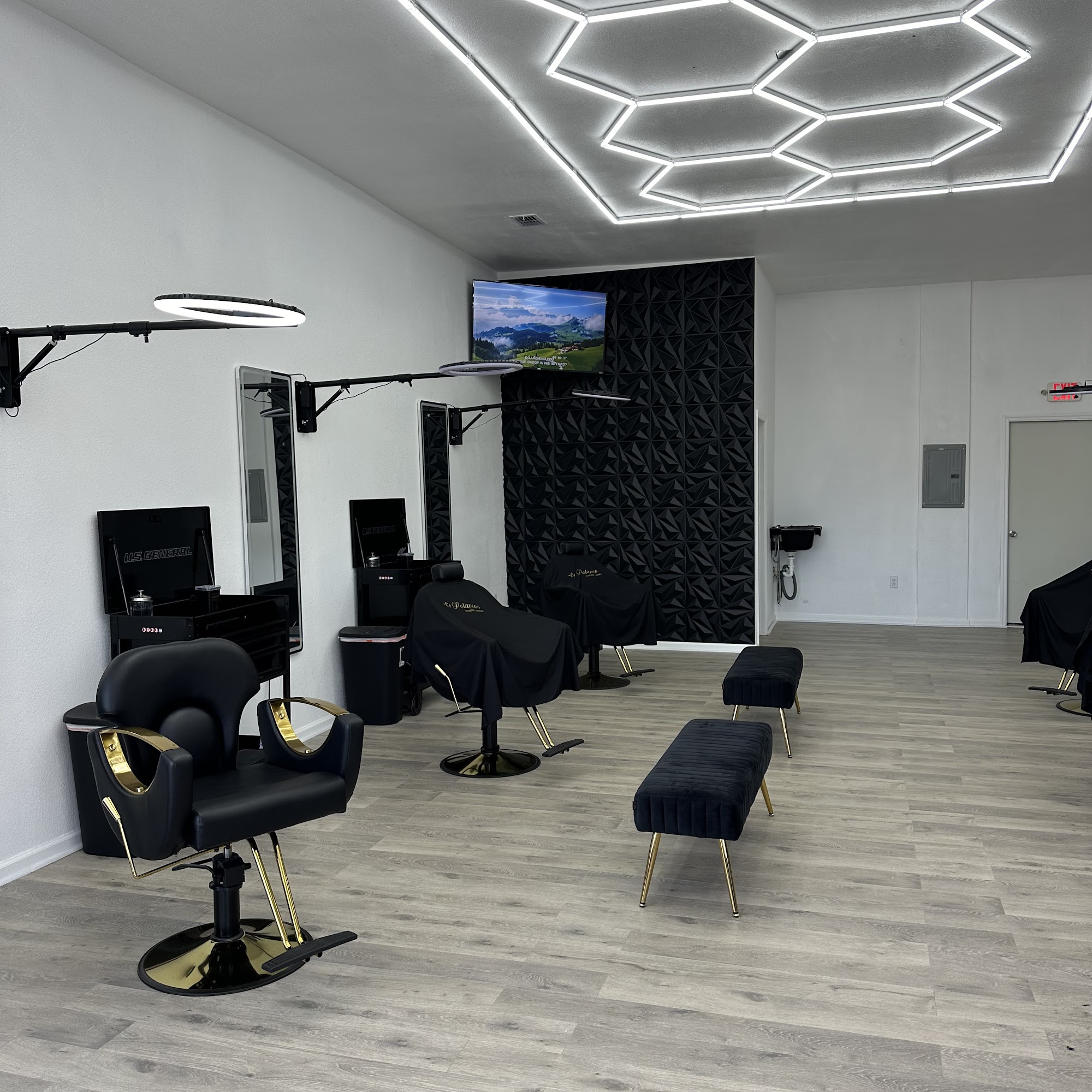 Polanco’s Barber Lounge