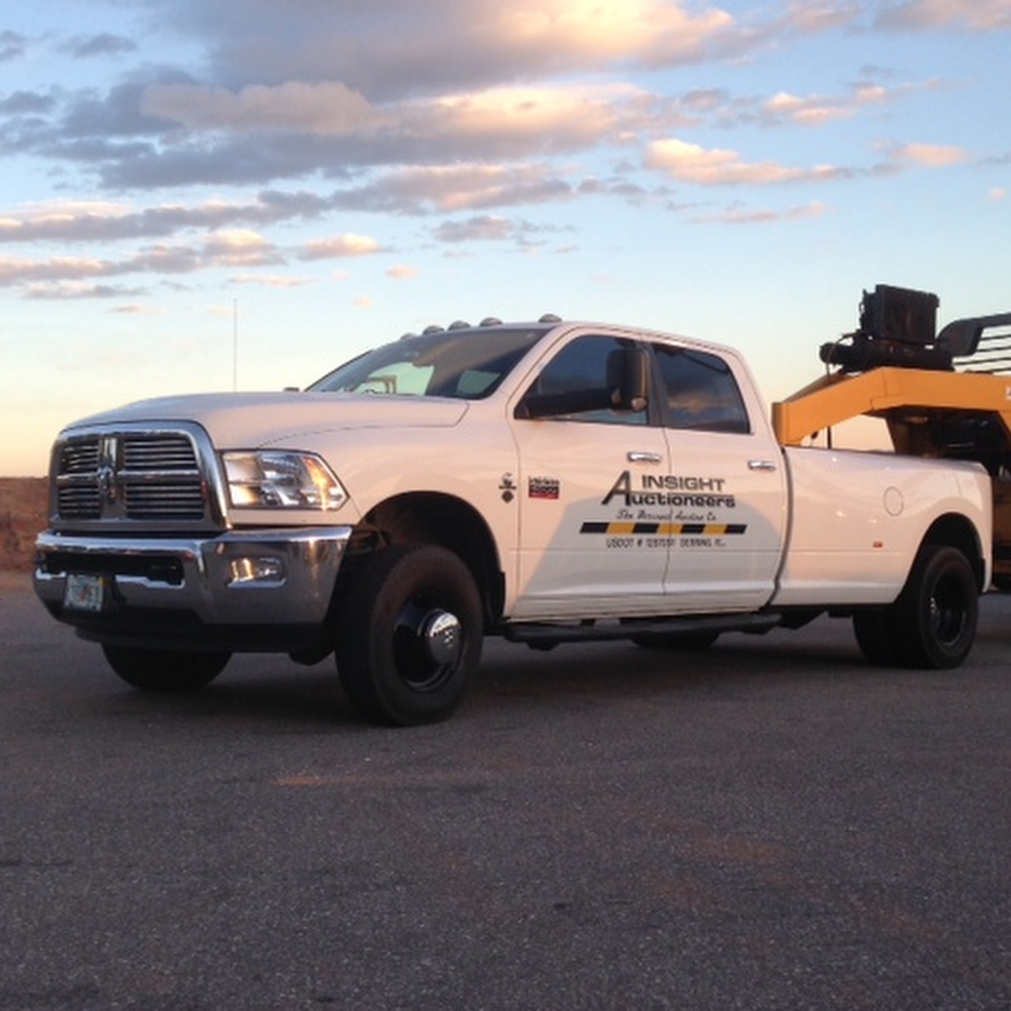 Insight Auctioneers Sebring