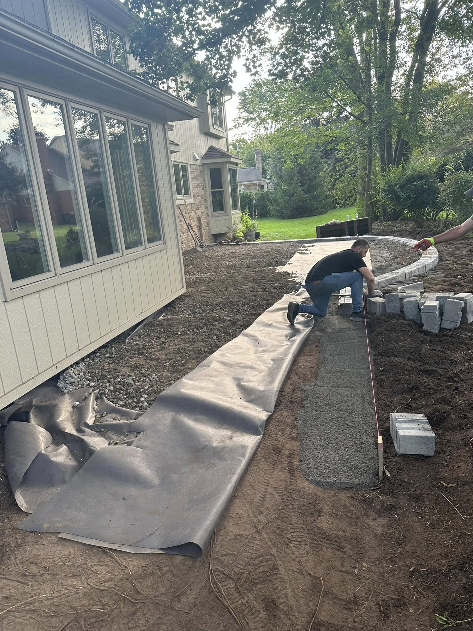 Global Lawn Services LLC