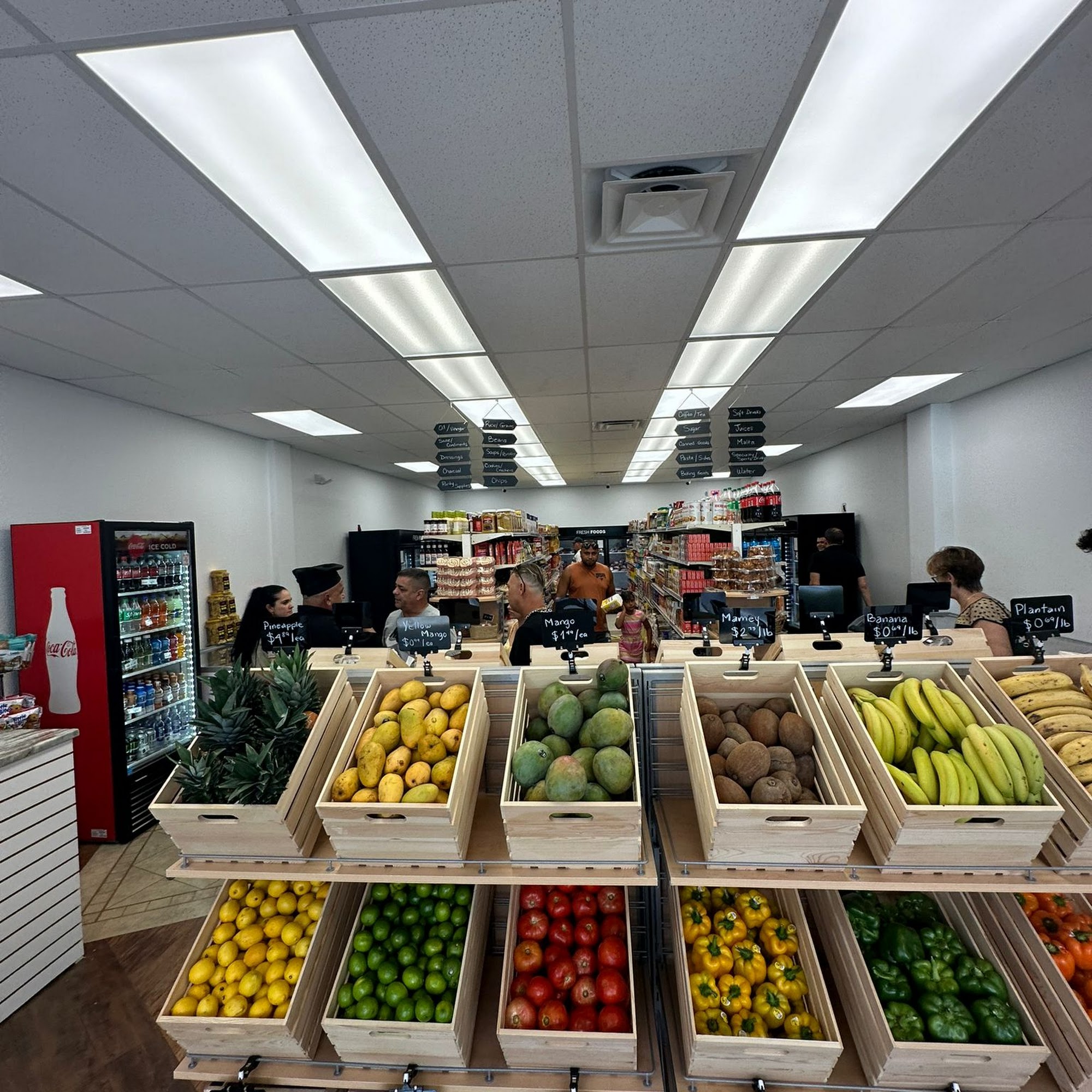 El Frezco Supermarket