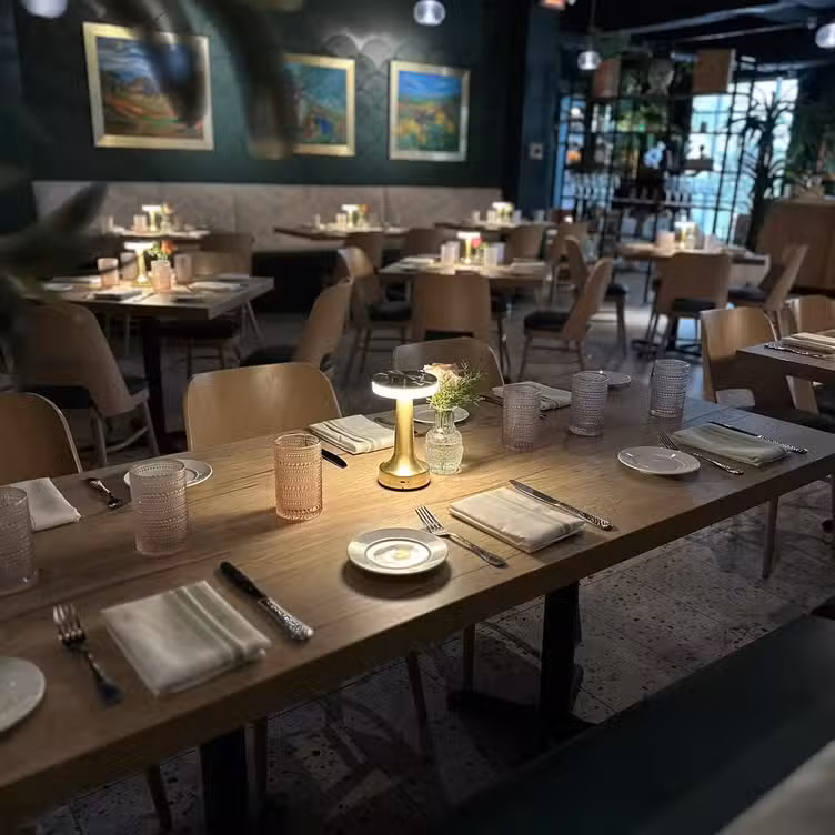 Photo credit: opentable