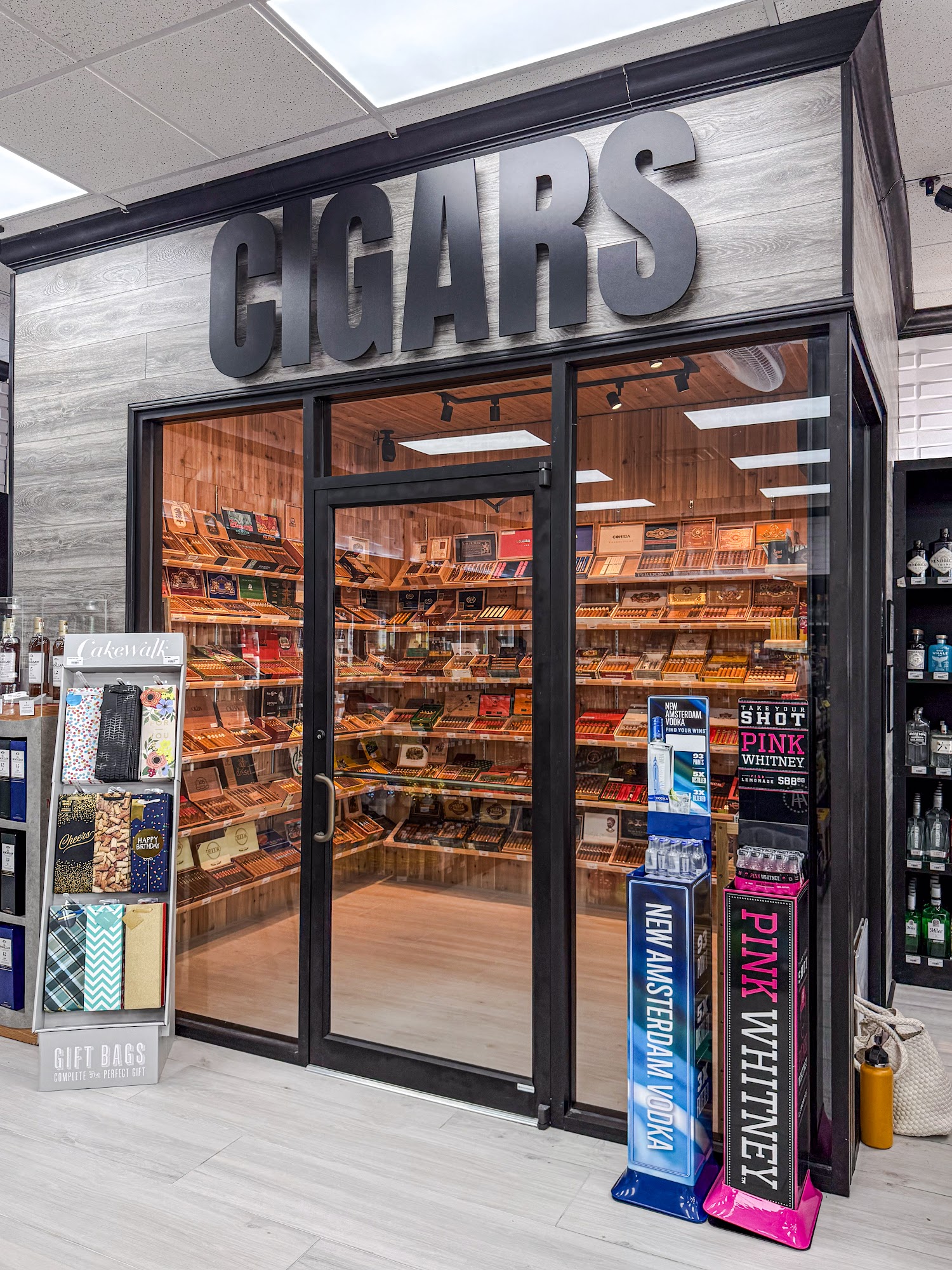 Stuart Wine & Liquors