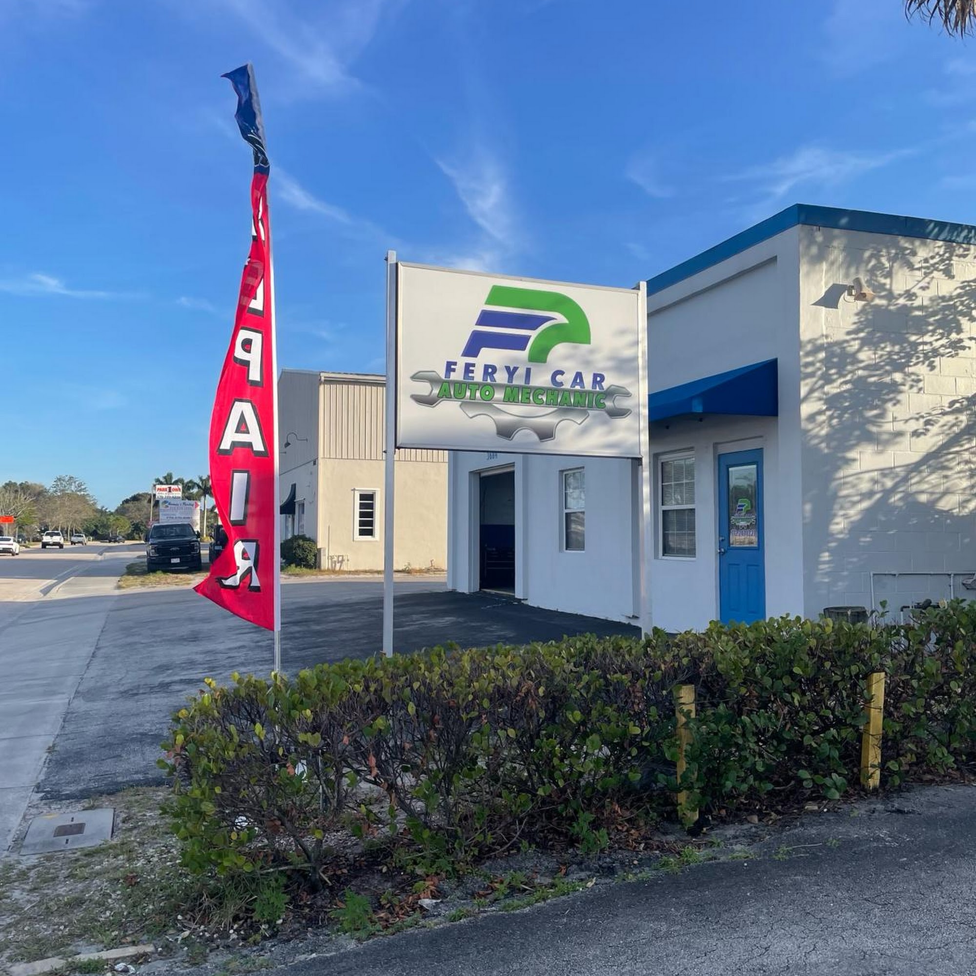 Fer Yi Auto Mechanic Stuart