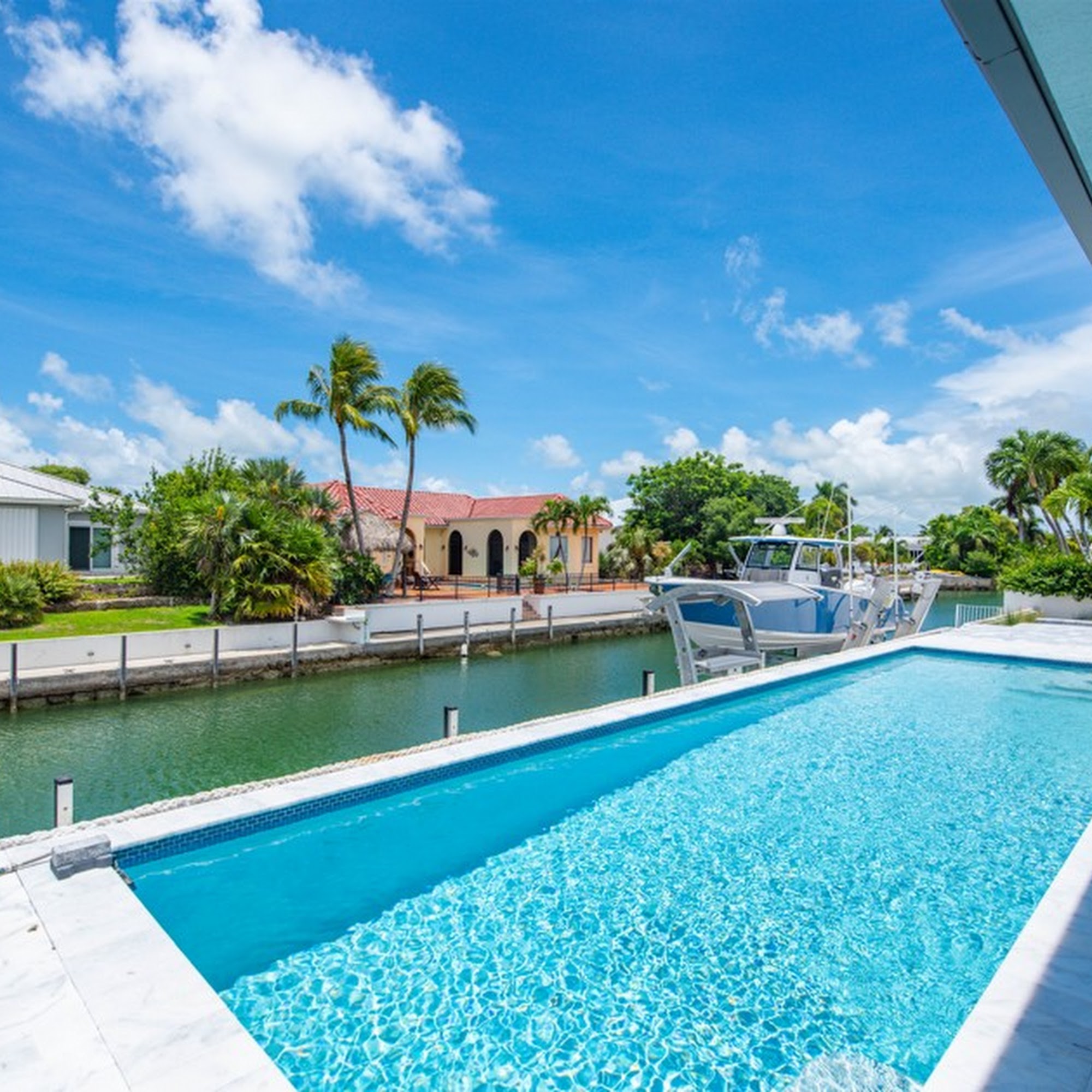 Crystal Clear Pools 24843 Overseas Hwy, Summerland Key Florida 33042