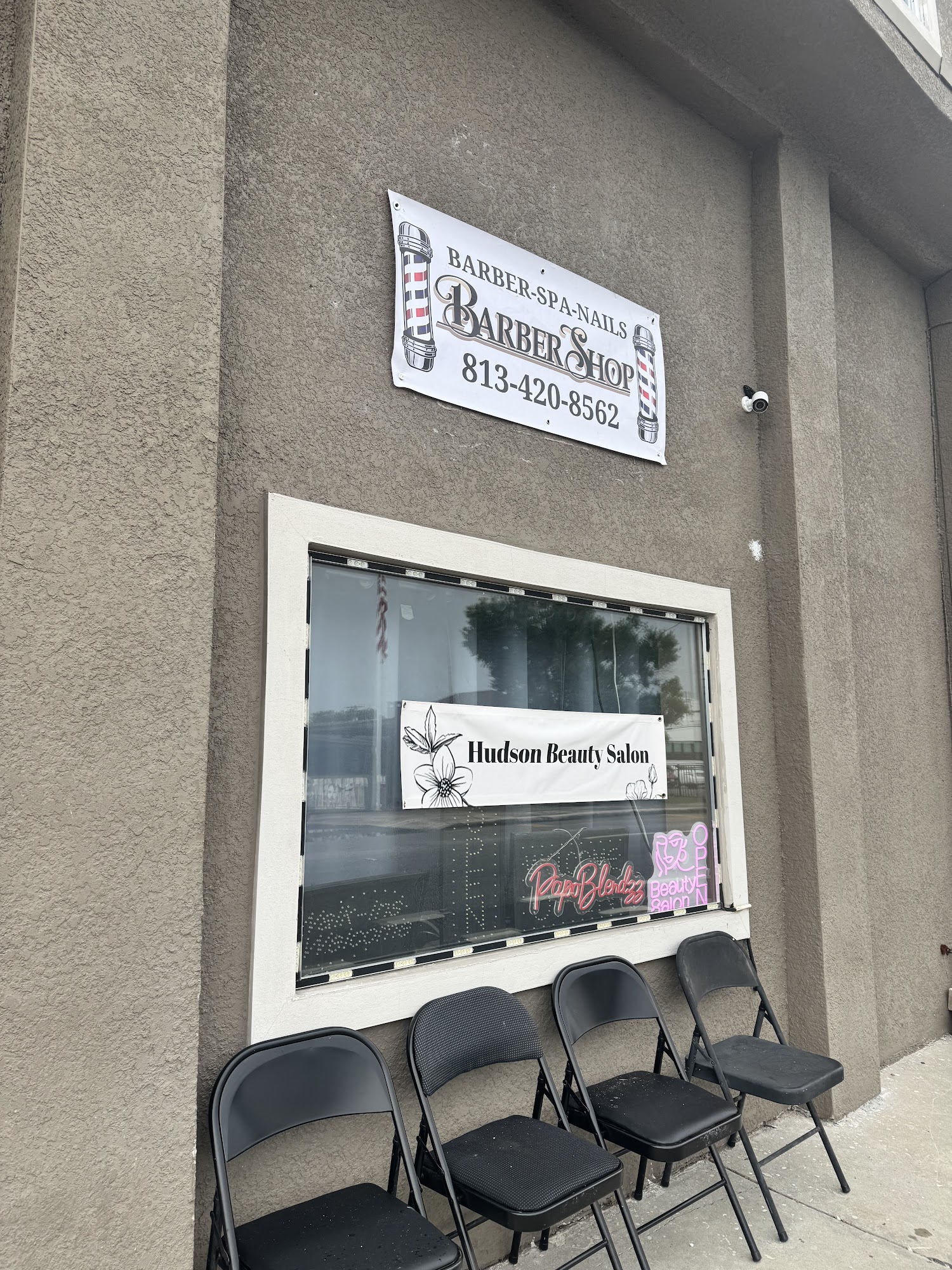 Hudson beauty salon 3502 N Armenia Ave, Tampa Florida 33607