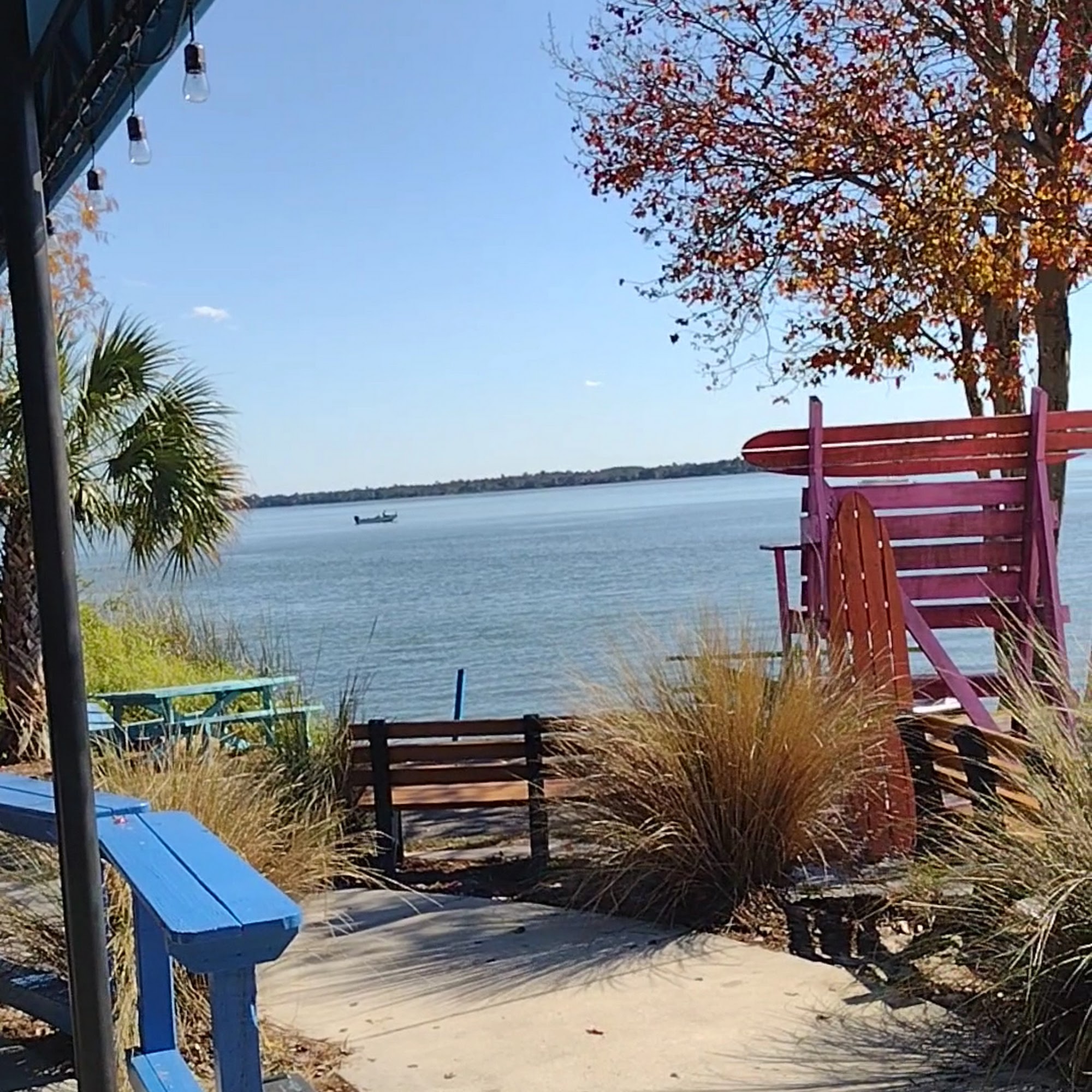 Kalua Beach Bar Tavares