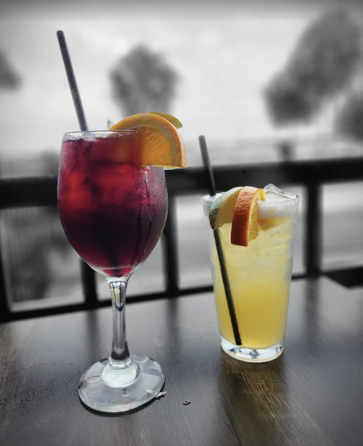 Puddle Jumpers Lakeside Grill & Bar Tavares